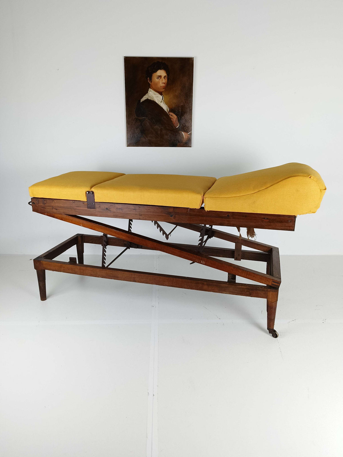 Antique English Militairy Hospital Bed Antique English Militairy Hospital Bed