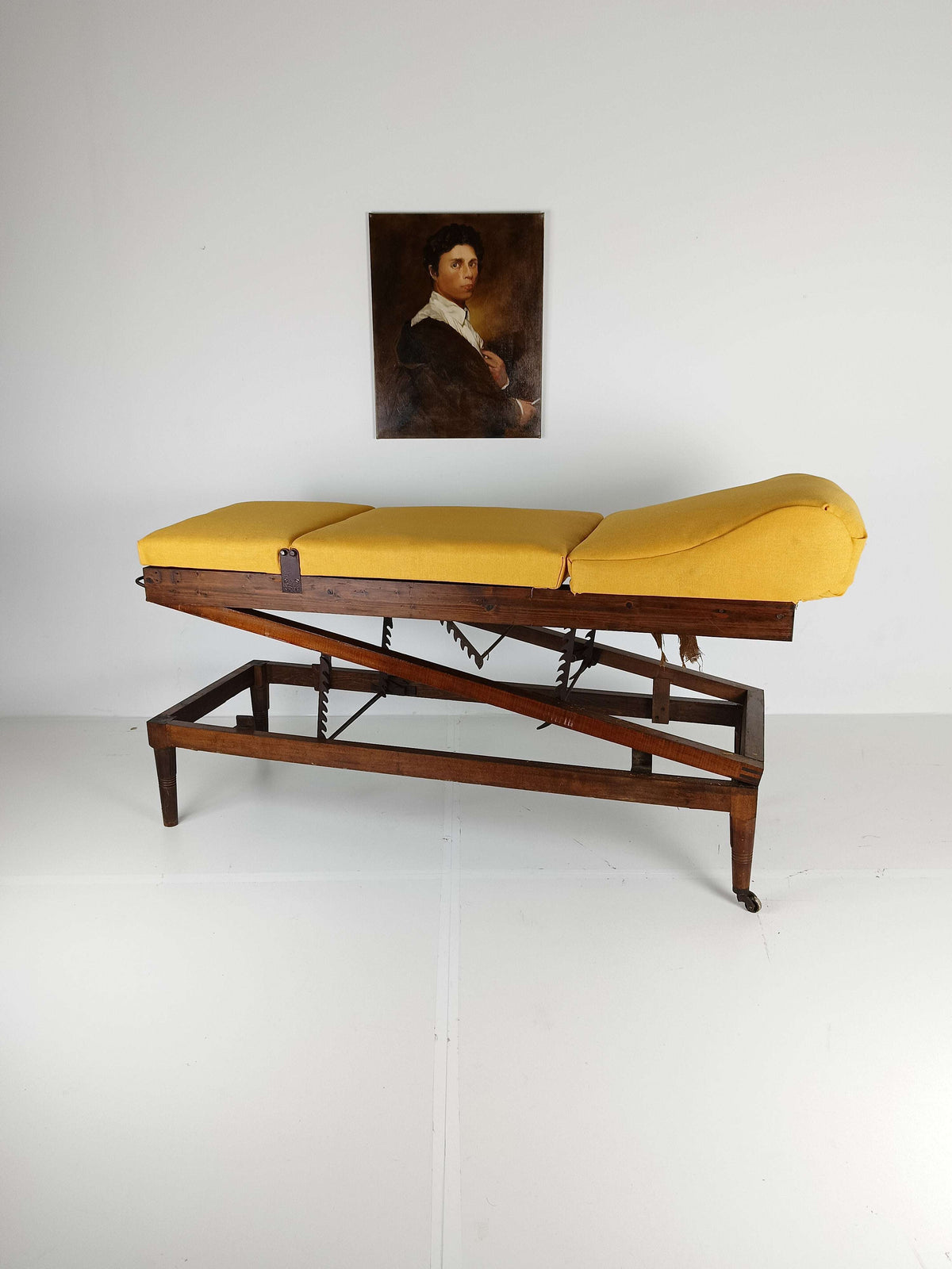 Antique English Militairy Hospital Bed Antique English Militairy Hospital Bed
