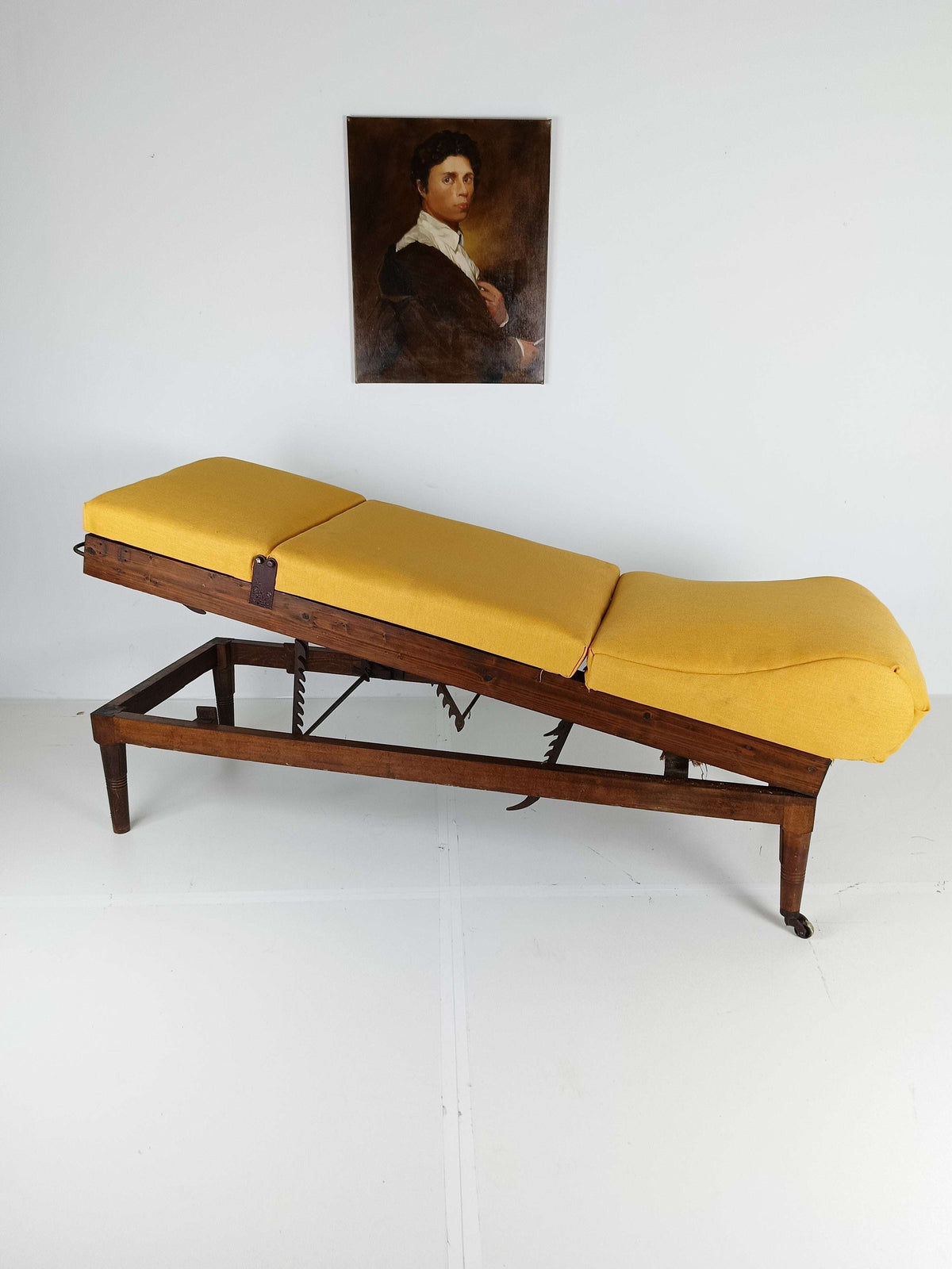 Antique English Militairy Hospital Bed Antique English Militairy Hospital Bed