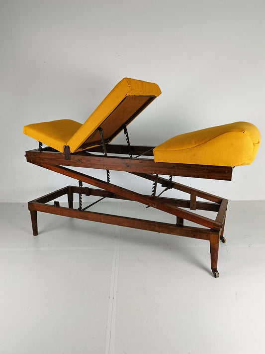 Antique English Militairy Hospital Bed Antique English Militairy Hospital Bed