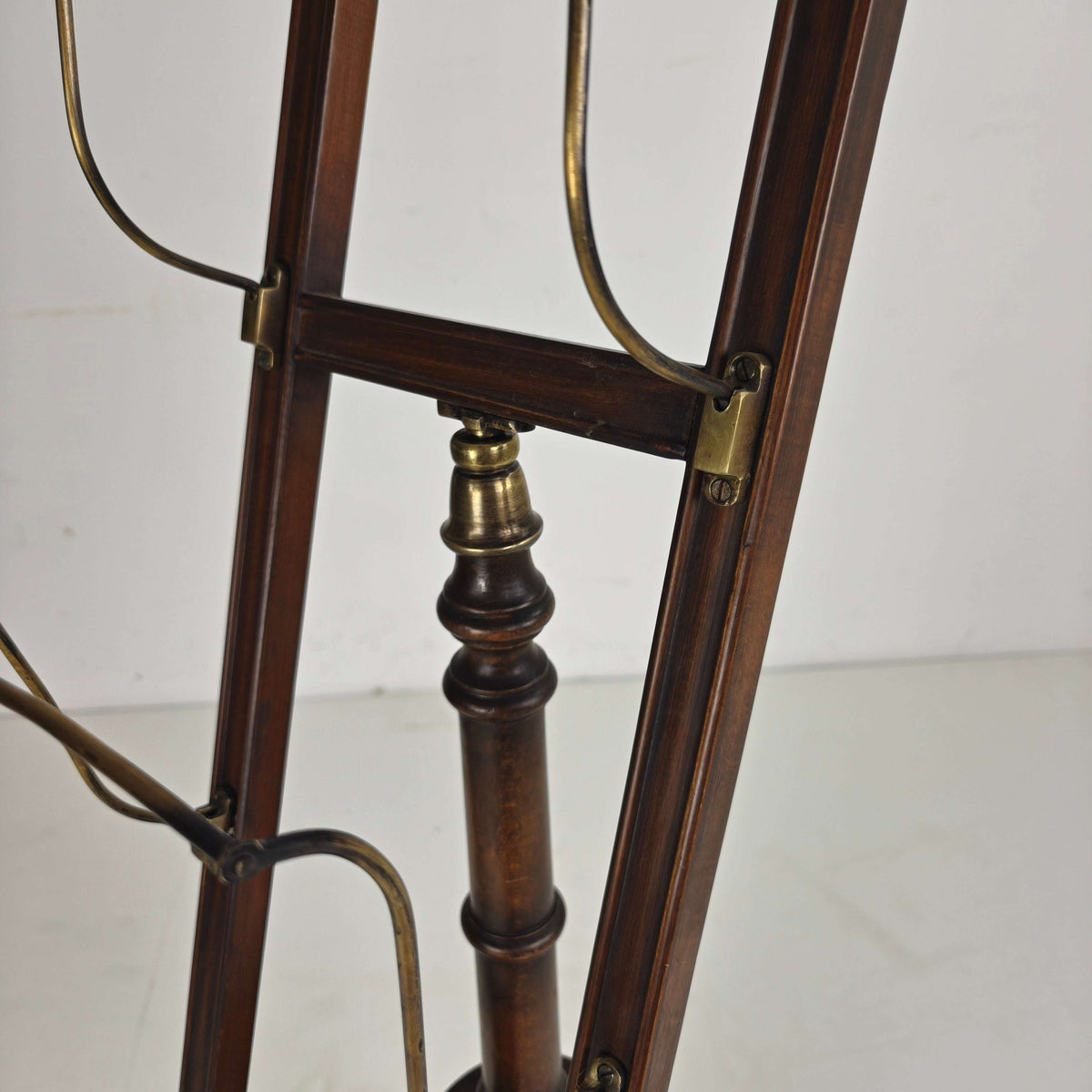 Antique English Rotating Newspaper, Magazine & Book Stand, 20th Century Antique English Rotating Newspaper, Magazine & Book Stand, 20th Century