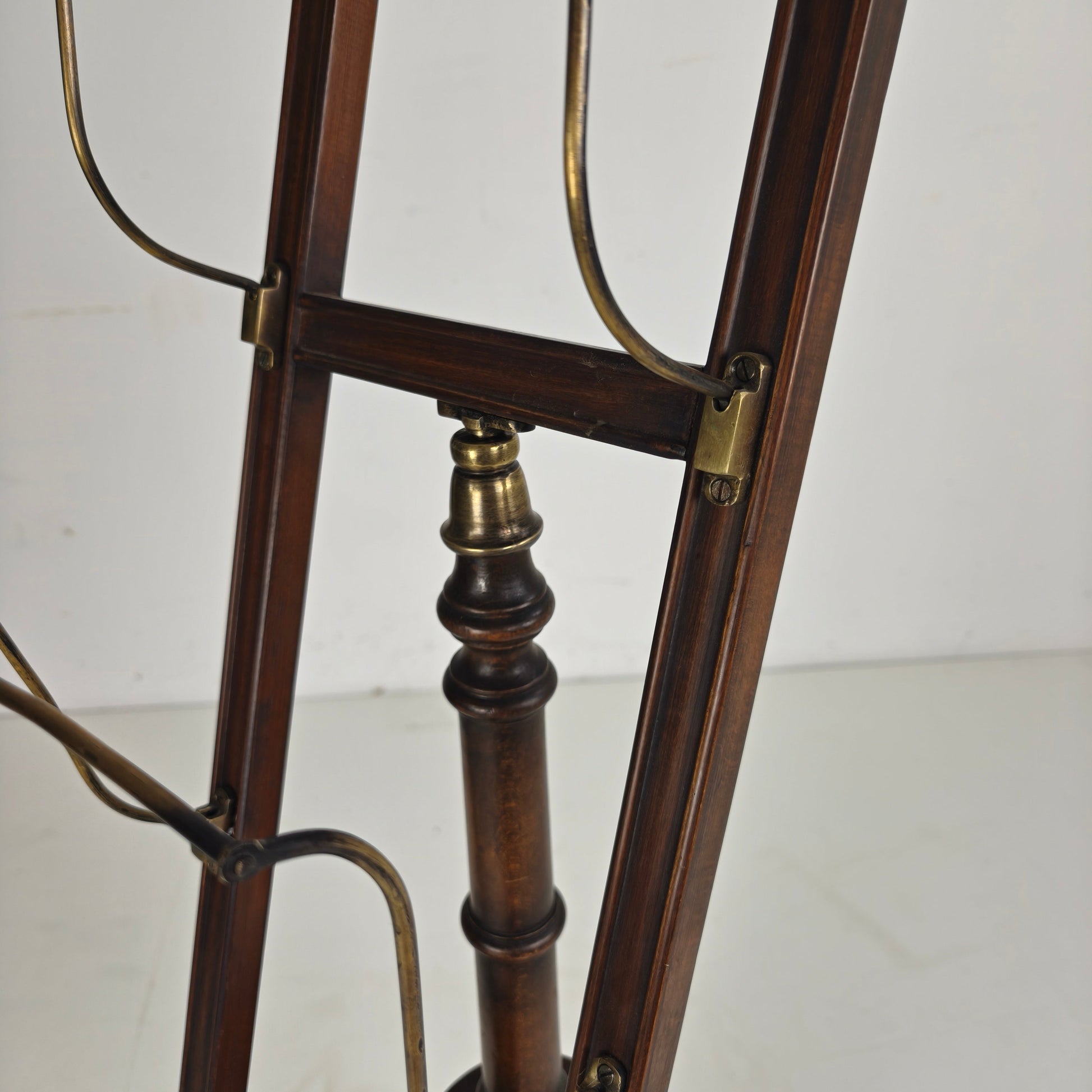 Antique English Rotating Newspaper, Magazine & Book Stand, 20th Century Antique English Rotating Newspaper, Magazine & Book Stand, 20th Century