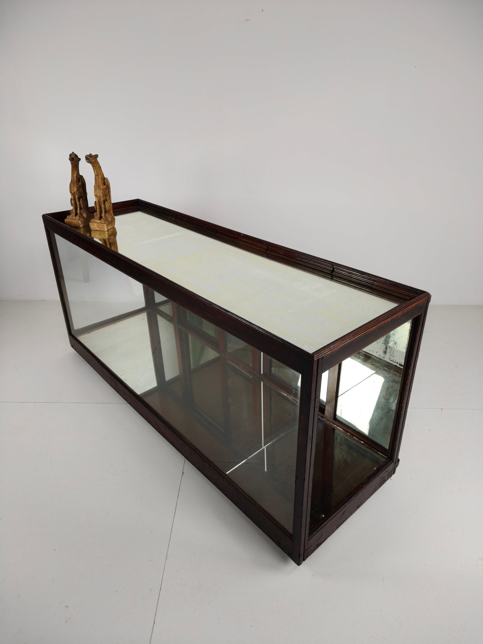 Antique English Shop display Counter with Mirror – Circa 1920 Antique English Shop display Counter with Mirror – Circa 1920