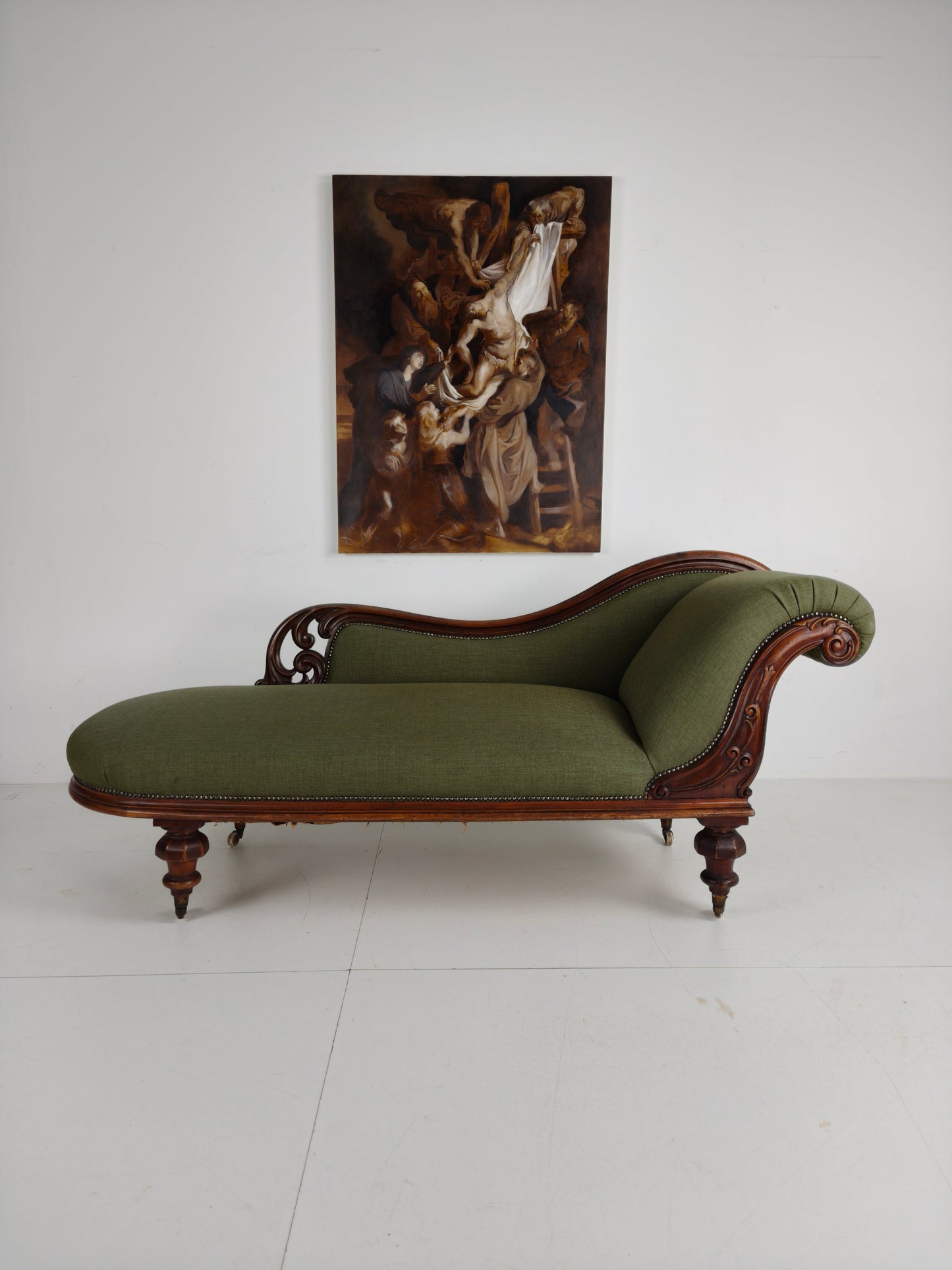 Antique English Victorian Chaise Lounge - Made of Mahogany, Beautifully Upholstered Antique English Victorian Chaise Lounge - Made of Mahogany, Beautifully Upholstered