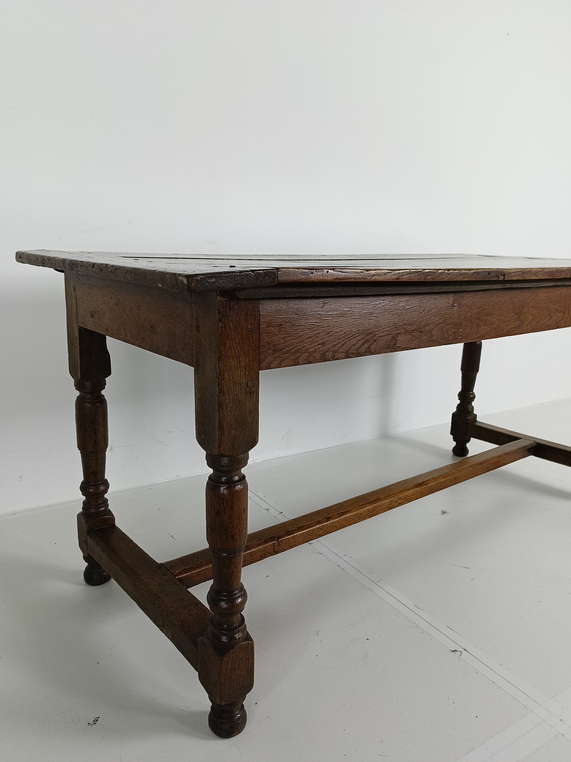 Antique French Dining table Antique French Dining table