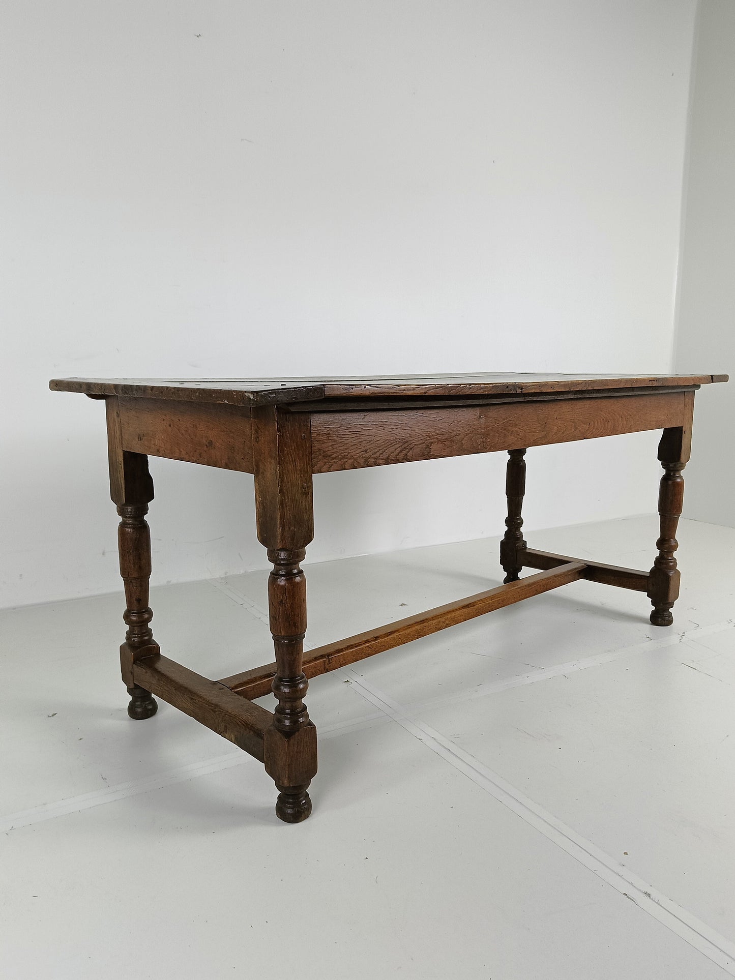 Antique French Dining table Antique French Dining table