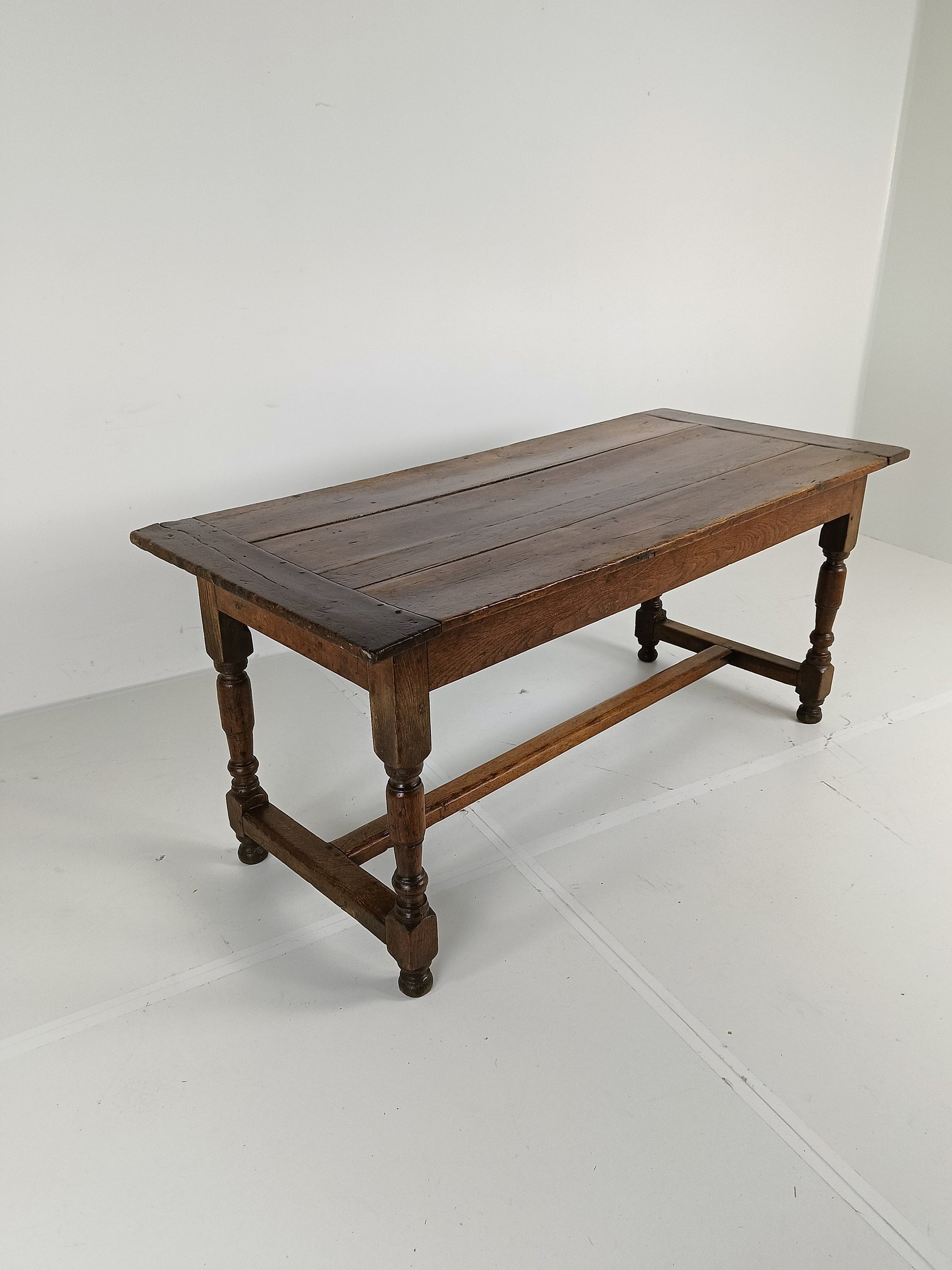 Antique French Dining table Antique French Dining table