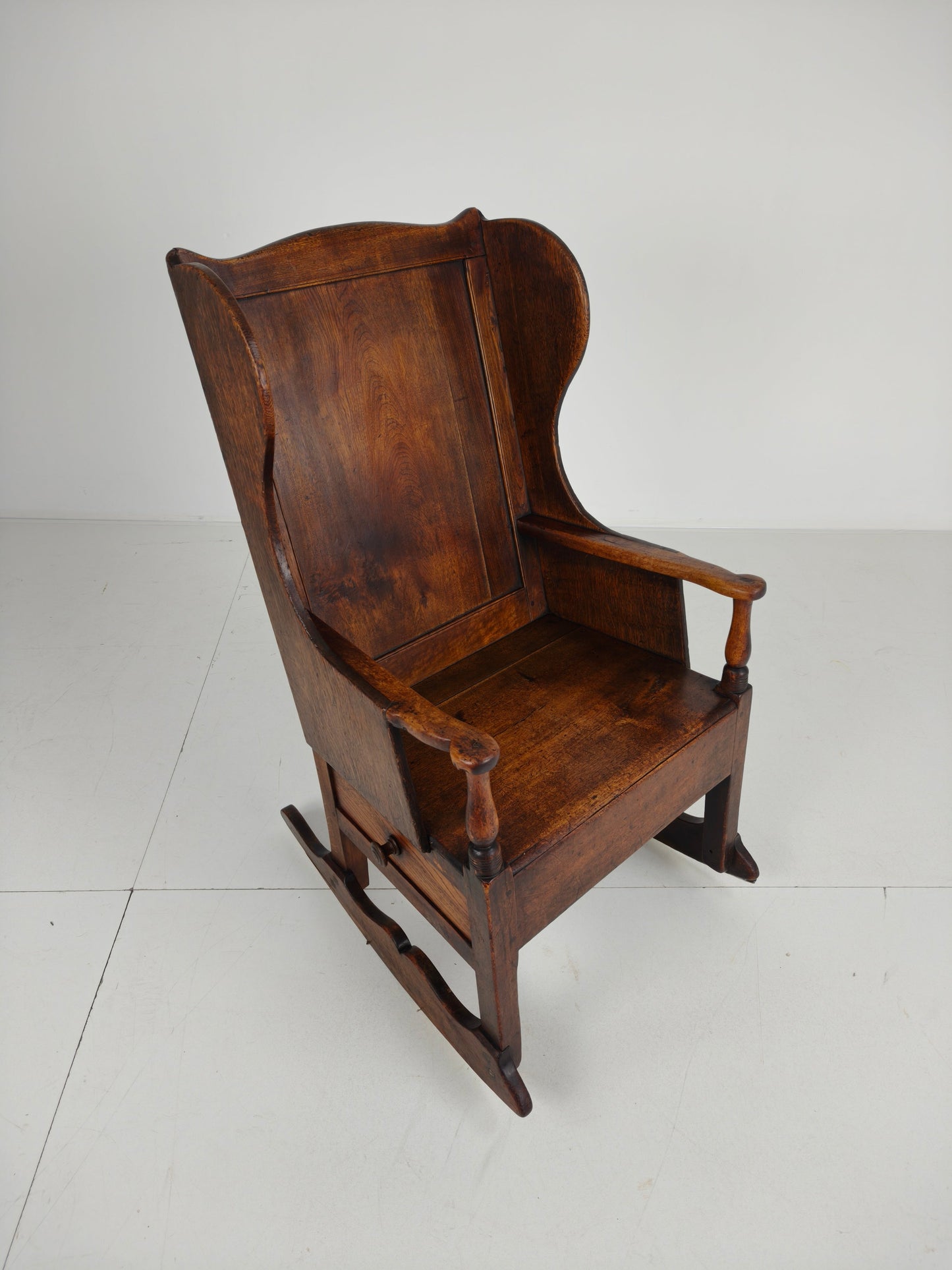 Antique Lambing Chair / Rocking Chair – ca. 1800, Oak Antique Lambing Chair / Rocking Chair – ca. 1800, Oak