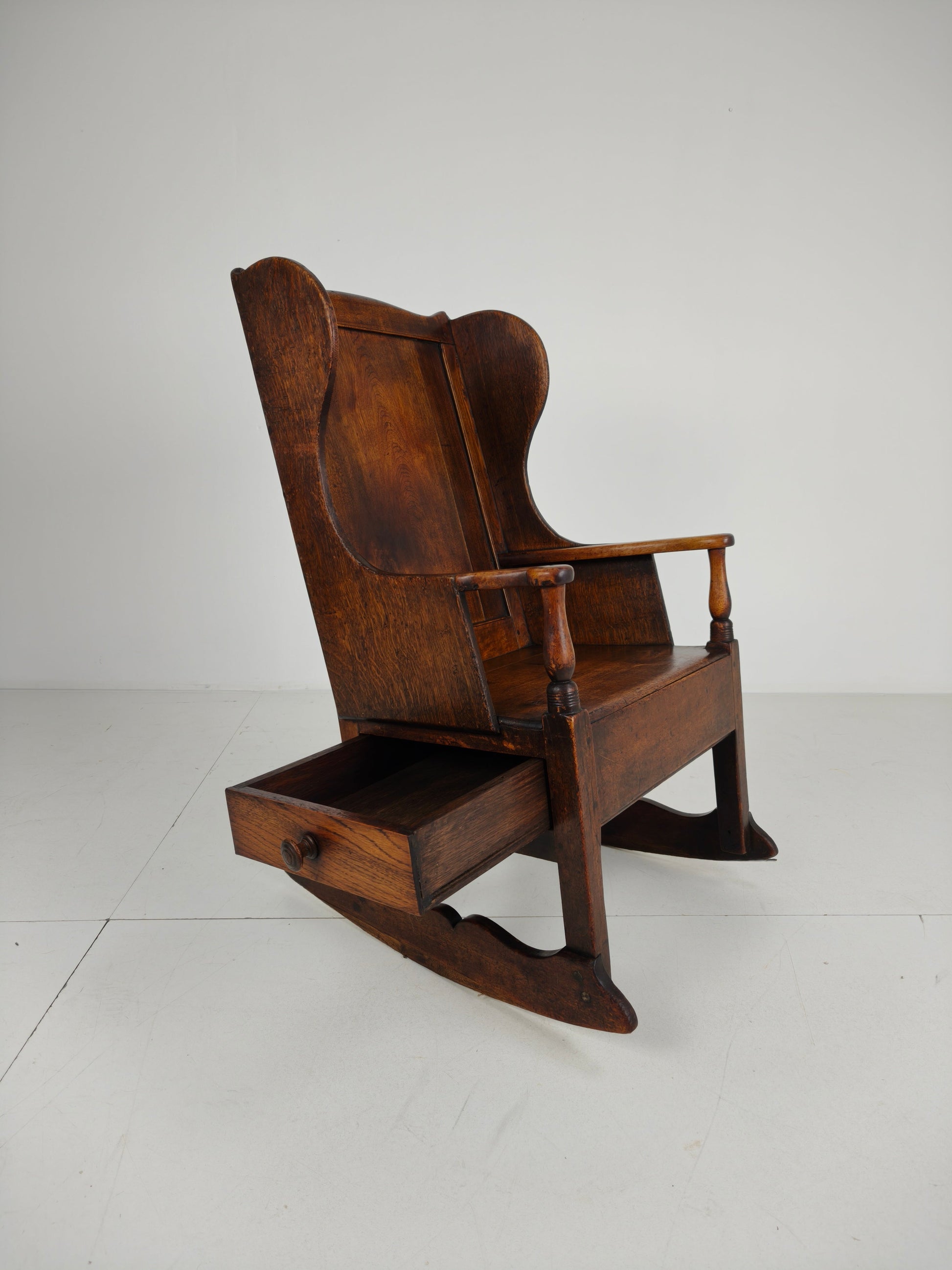 Antique Lambing Chair / Rocking Chair – ca. 1800, Oak Antique Lambing Chair / Rocking Chair – ca. 1800, Oak