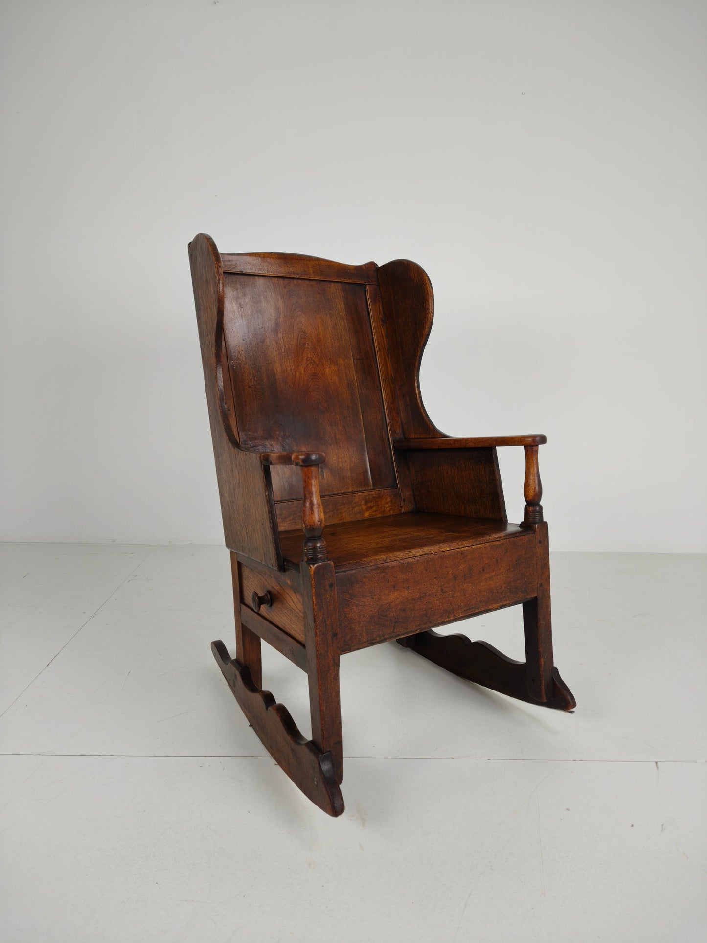 Antique Lambing Chair / Rocking Chair – ca. 1800, Oak Antique Lambing Chair / Rocking Chair – ca. 1800, Oak