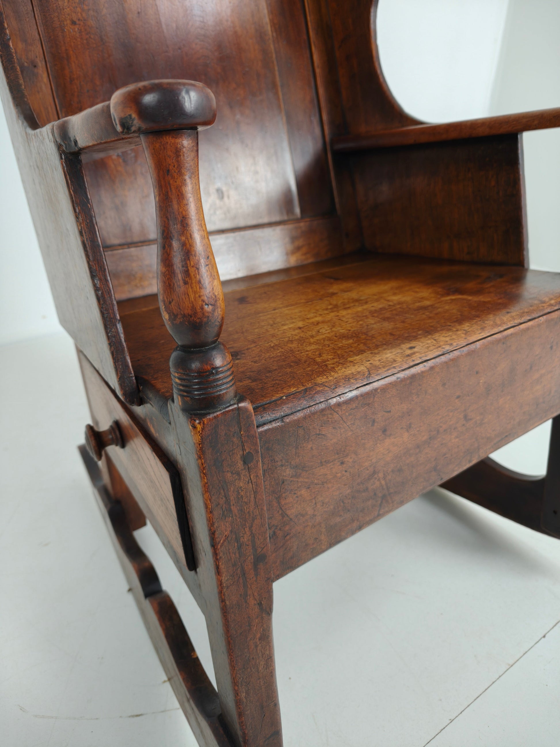 Antique Lambing Chair / Rocking Chair – ca. 1800, Oak Antique Lambing Chair / Rocking Chair – ca. 1800, Oak