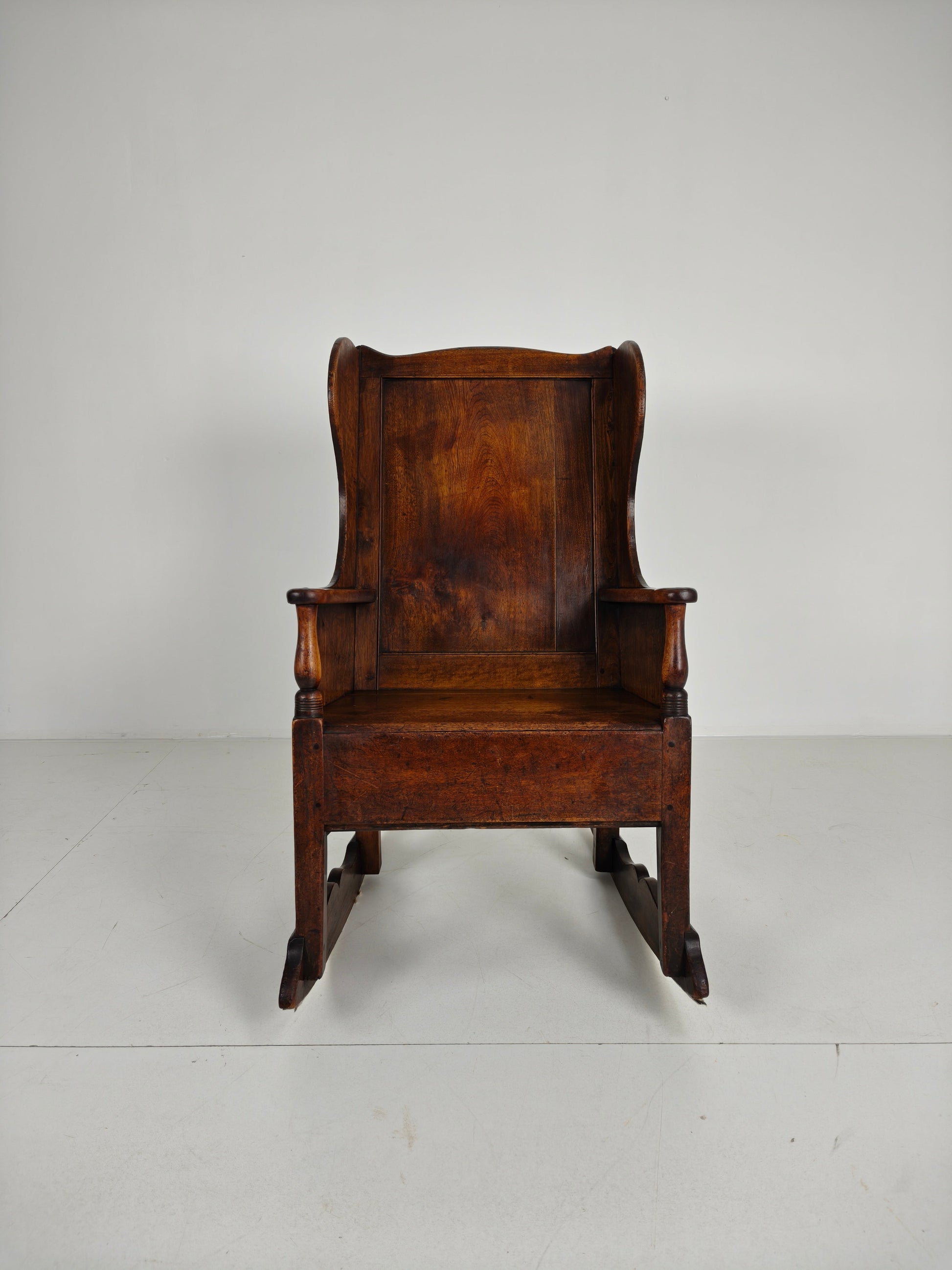 Antique Lambing Chair / Rocking Chair – ca. 1800, Oak Antique Lambing Chair / Rocking Chair – ca. 1800, Oak