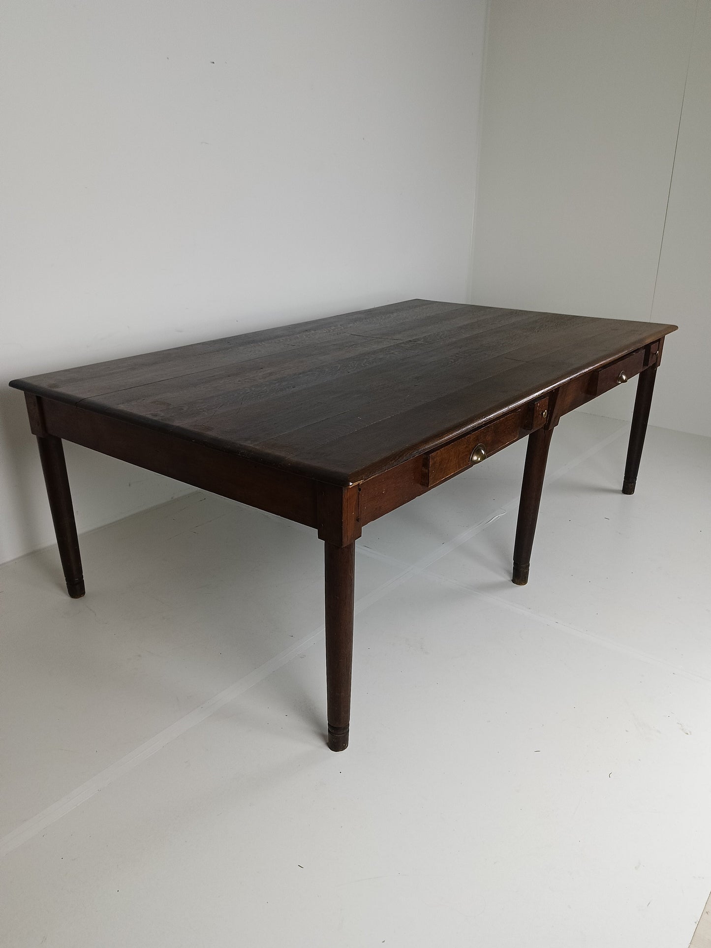 Antique Late 19th-Century Oak Monastery Table – Belgium Antique Late 19th-Century Oak Monastery Table – Belgium