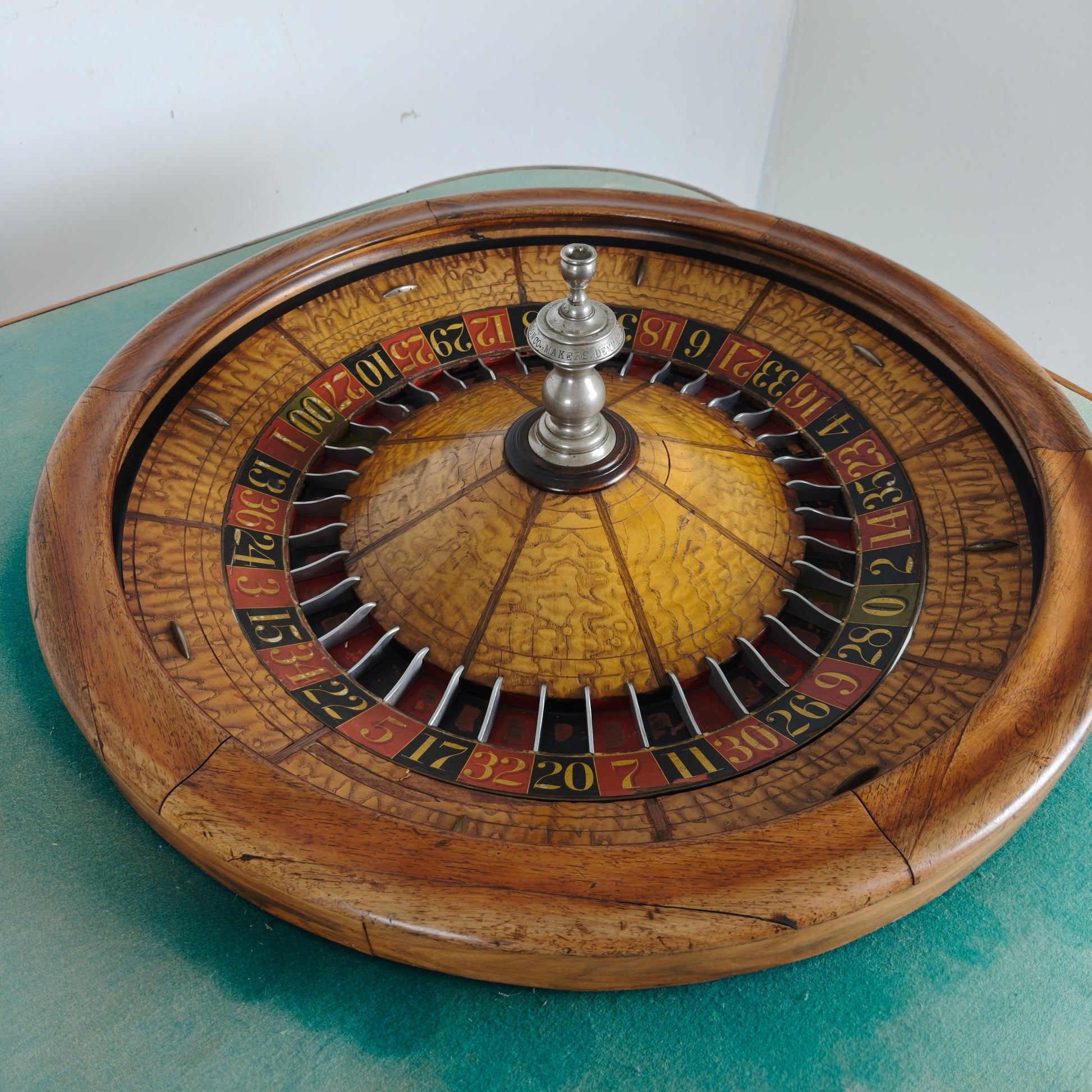 Antique Mason & Co Roulette Table – Denver, Colorado, Early 20th Century Antique Mason & Co Roulette Table – Denver, Colorado, Early 20th Century