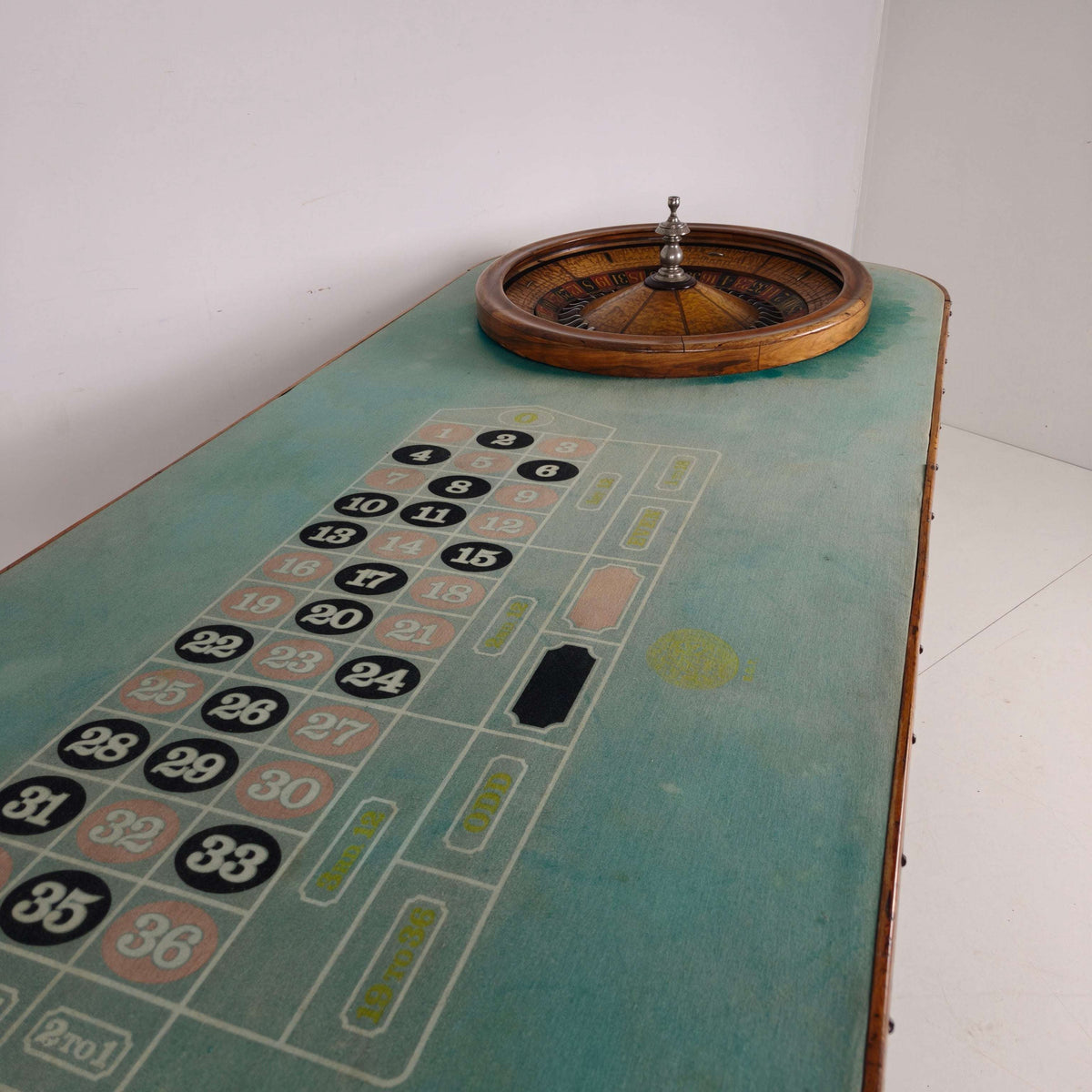 Antique Mason & Co Roulette Table – Denver, Colorado, Early 20th Century Antique Mason & Co Roulette Table – Denver, Colorado, Early 20th Century