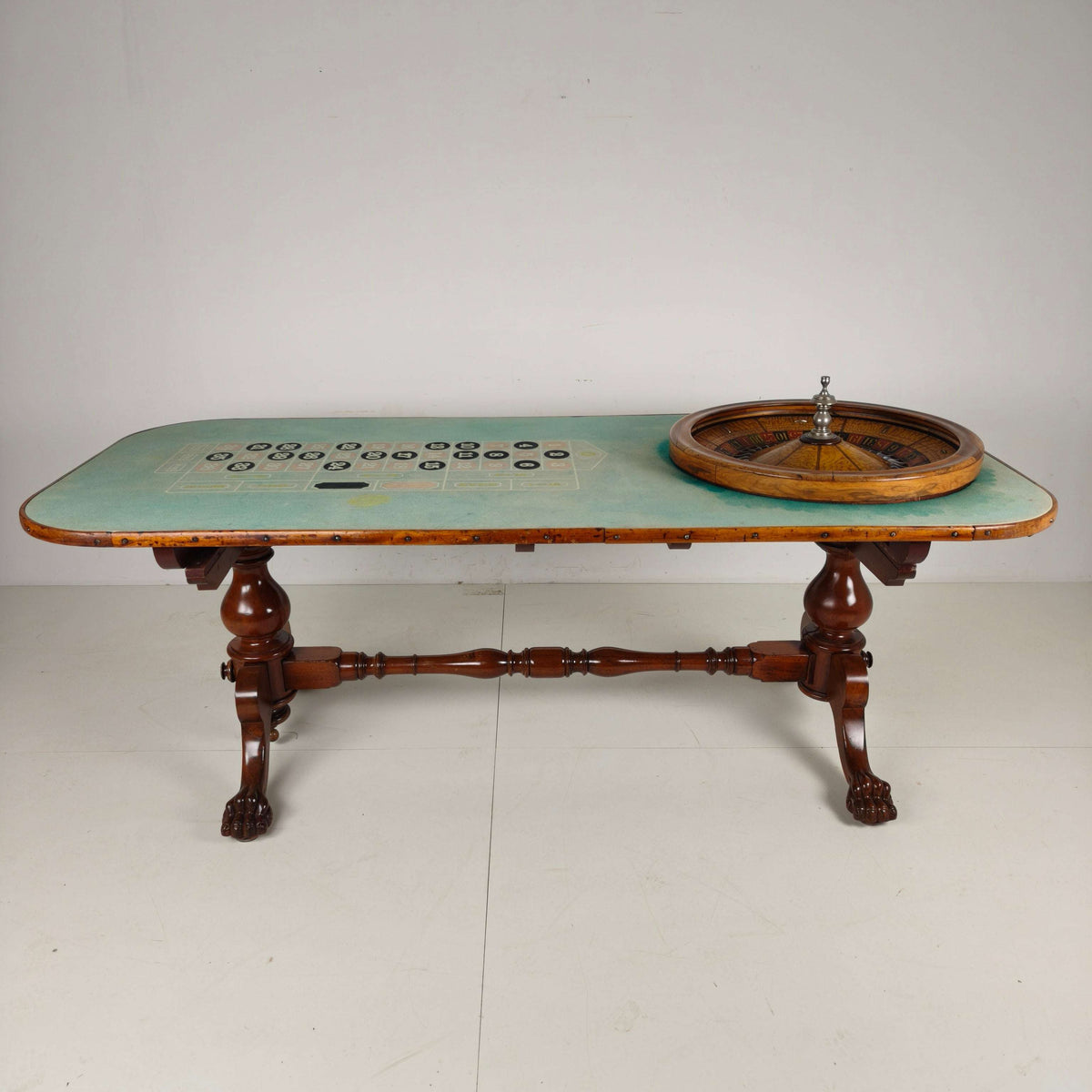 Antique Mason & Co Roulette Table – Denver, Colorado, Early 20th Century Antique Mason & Co Roulette Table – Denver, Colorado, Early 20th Century