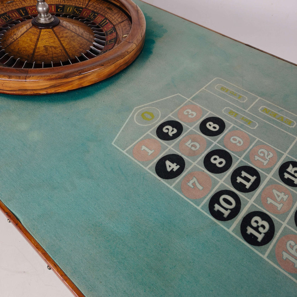 Antique Mason & Co Roulette Table – Denver, Colorado, Early 20th Century Antique Mason & Co Roulette Table – Denver, Colorado, Early 20th Century