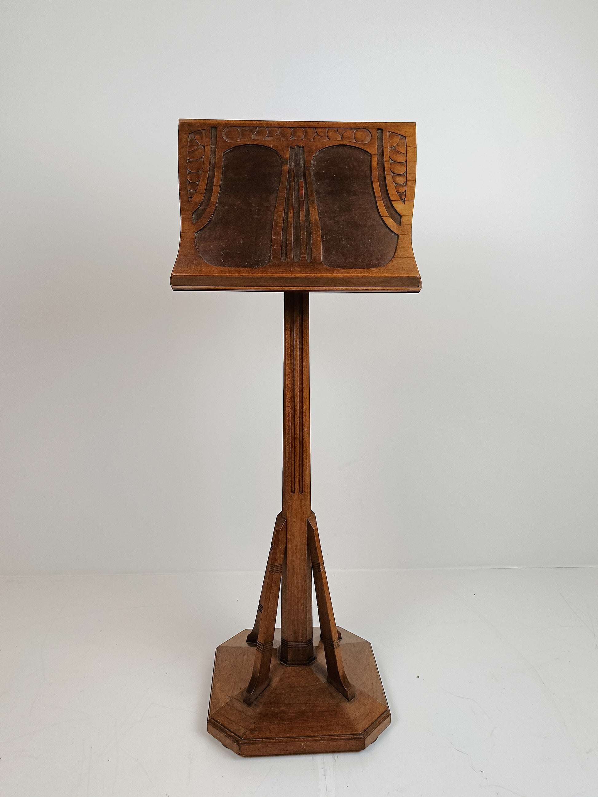 Antique Miscellaneous / Music Stand ca. 1875 Antique Miscellaneous / Music Stand ca. 1875