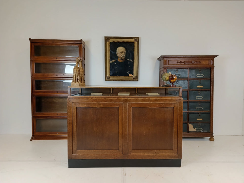 Antique Shop Counter – Bridgeman Antiques