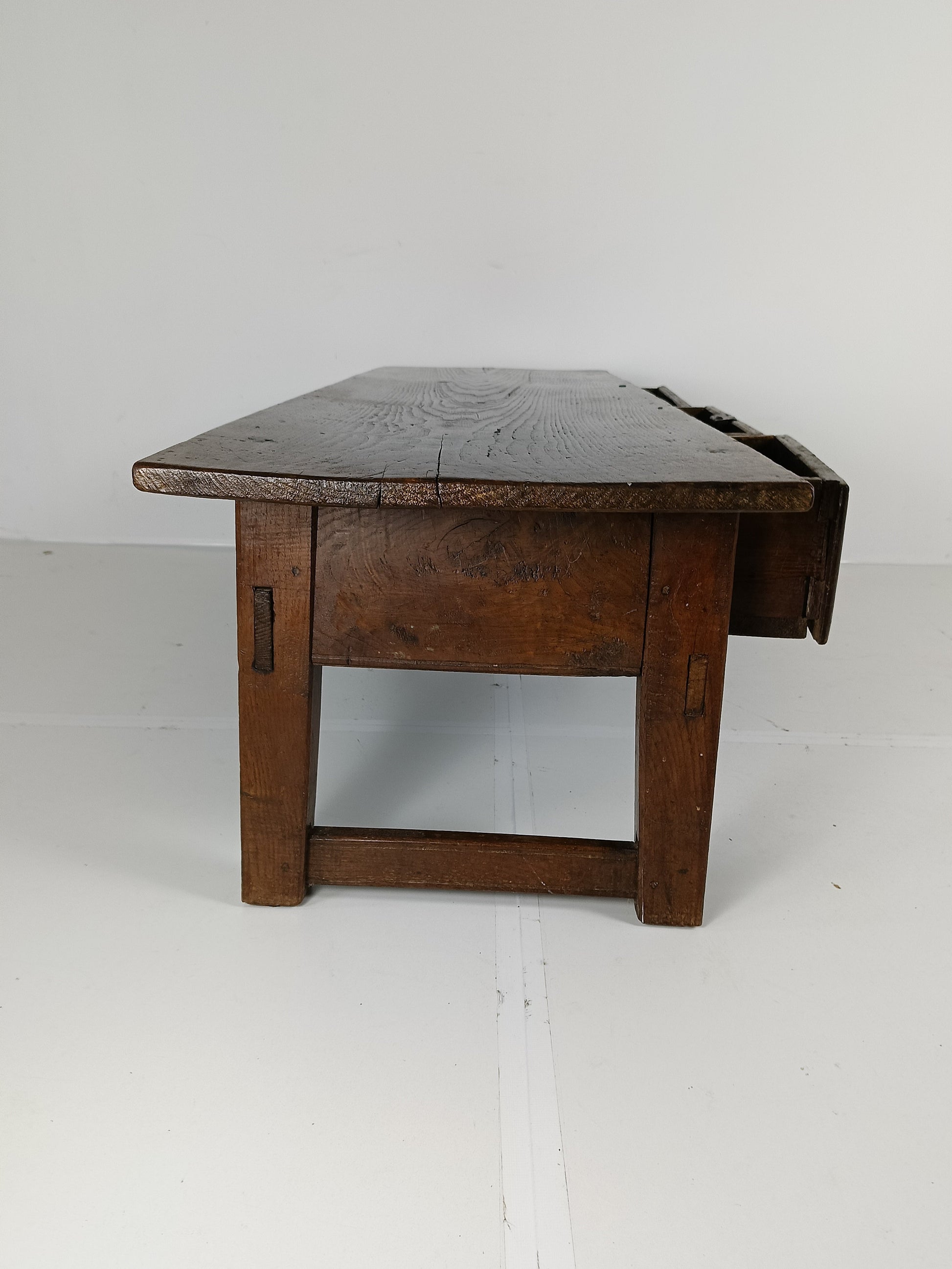 Antique Spanish coffee table 18th century Antique Spanish coffee table 18th century