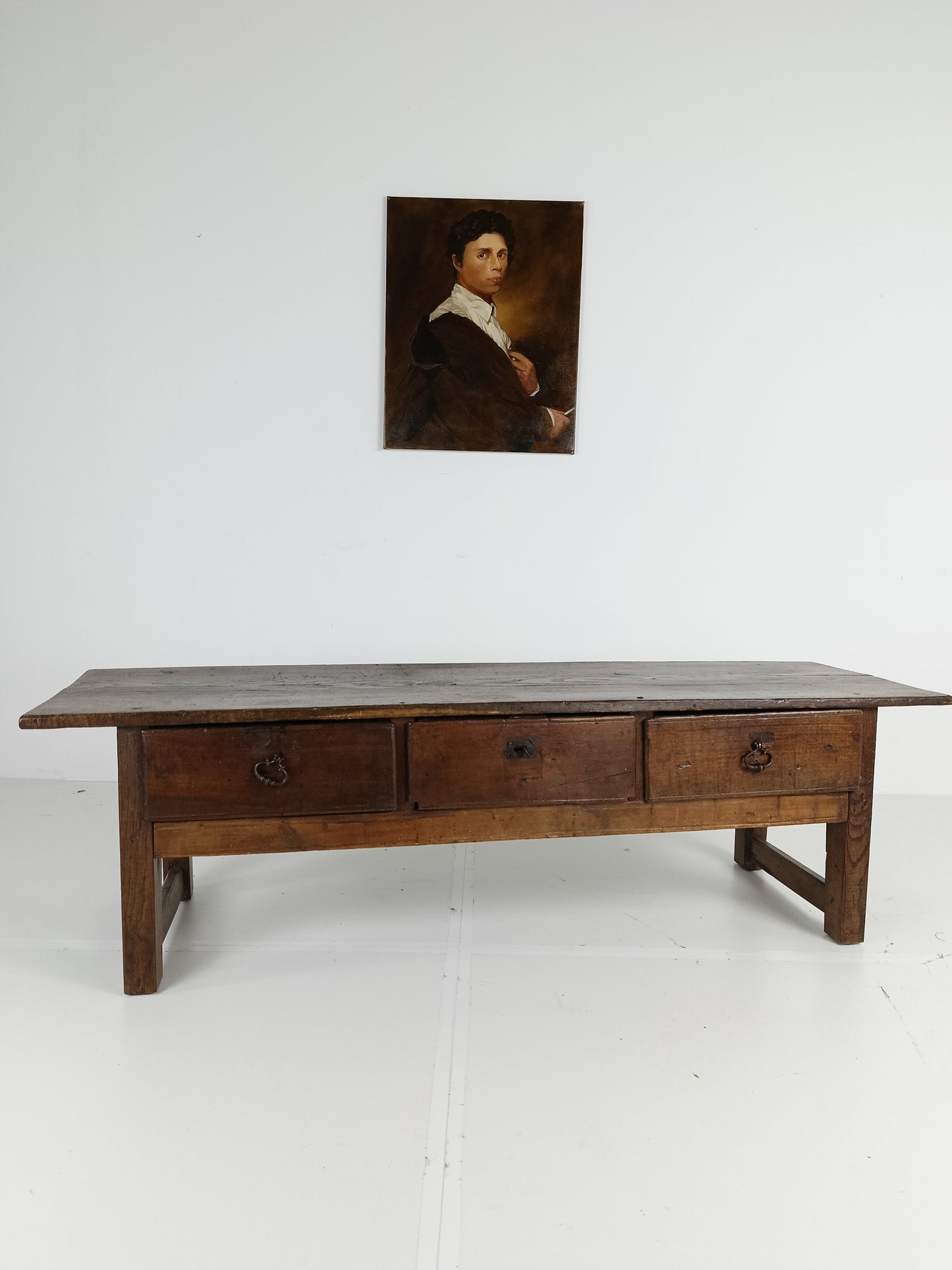 Antique Spanish coffee table 18th century Antique Spanish coffee table 18th century
