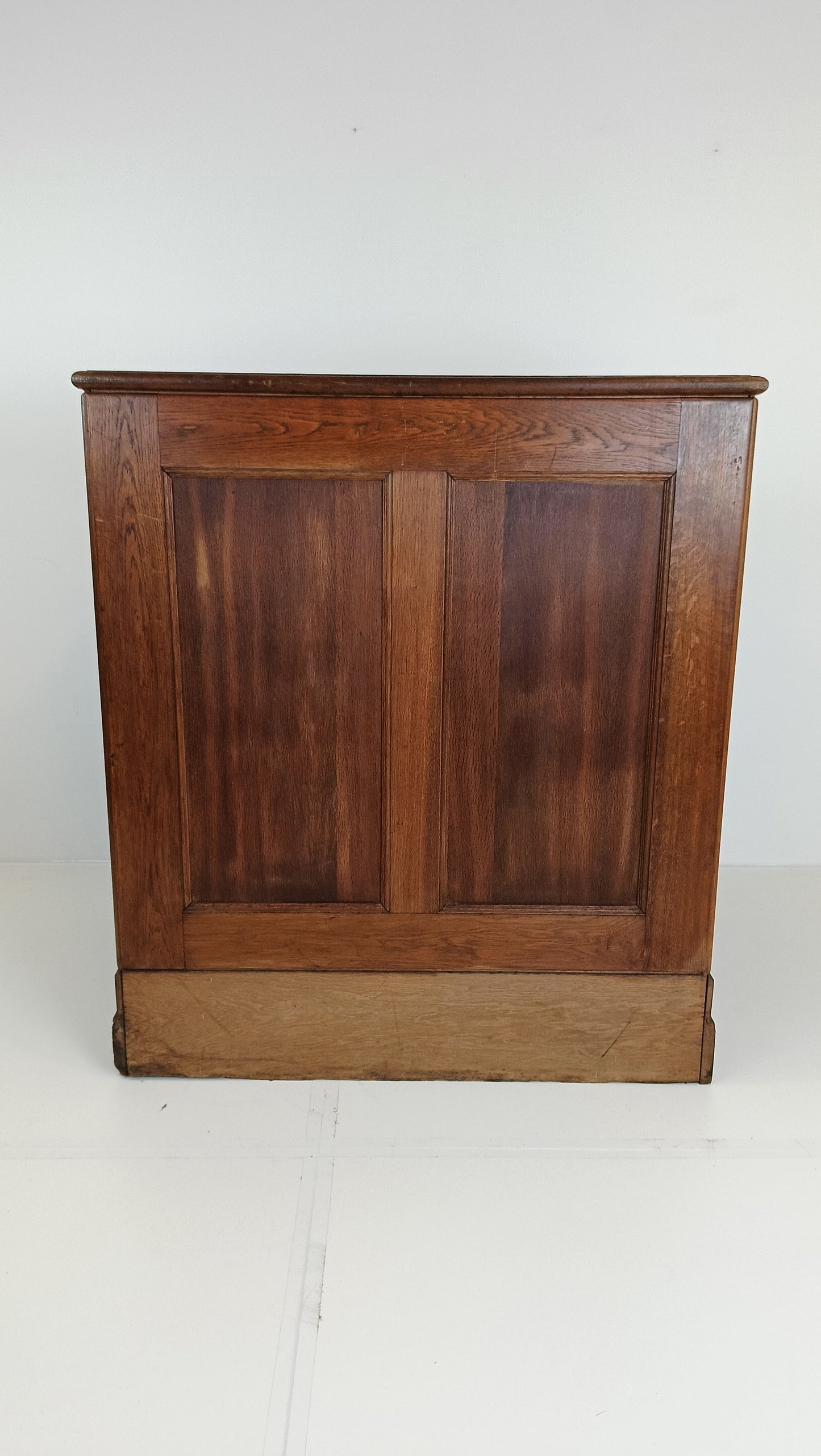 Antique Wooden Museum Display Cabinet Antique Wooden Museum Display Cabinet