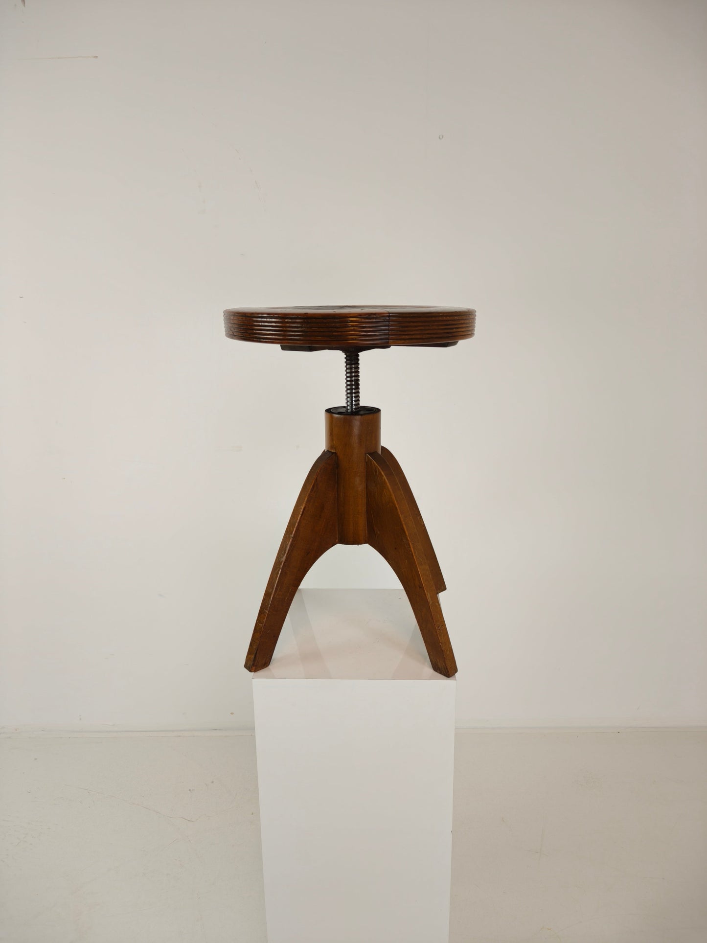 Art Deco Adjustable Piano Stool with Leather Seat – c.1920s Art Deco Adjustable Piano Stool with Leather Seat – c.1920s