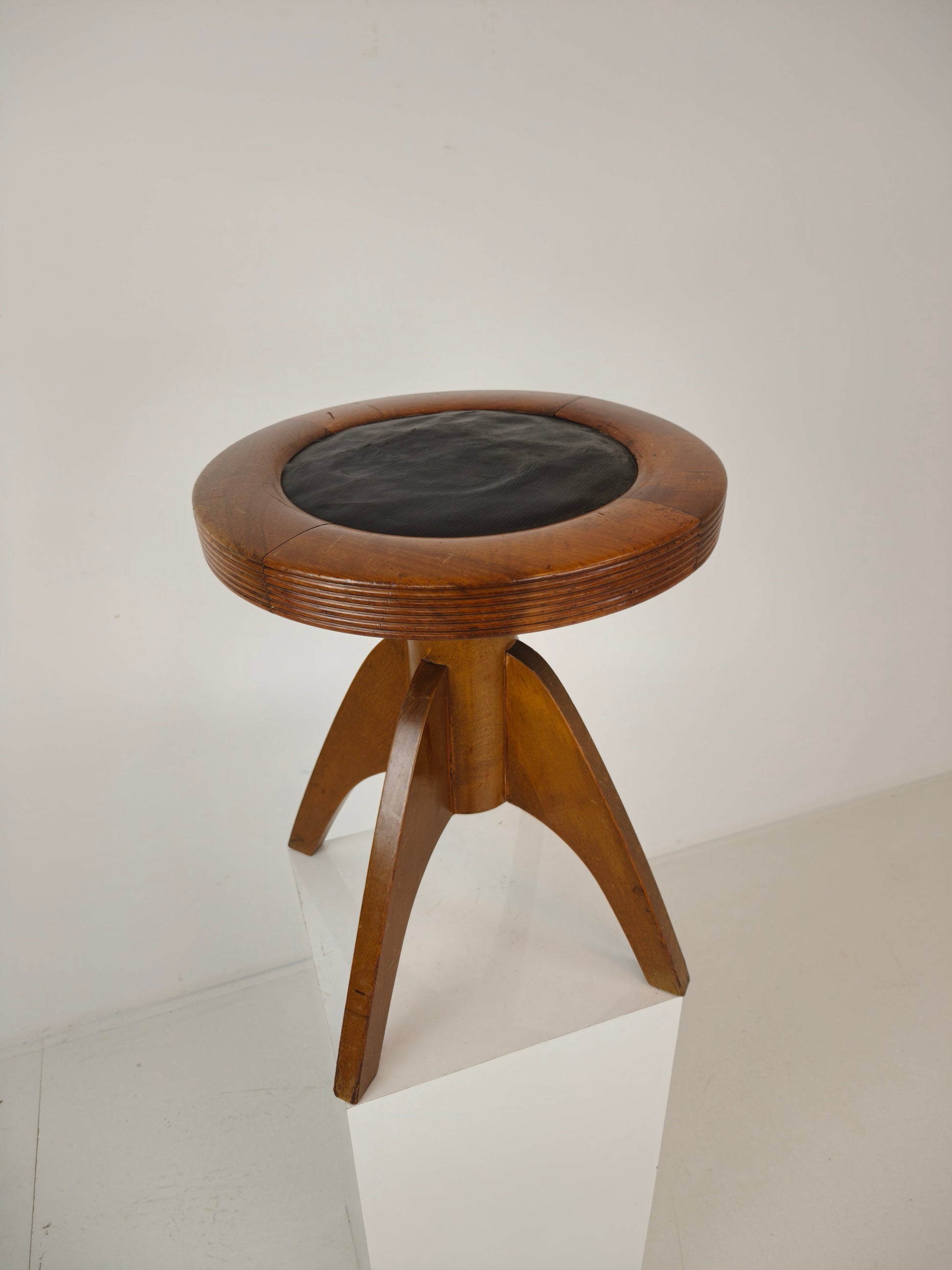 Art Deco Adjustable Piano Stool with Leather Seat – c.1920s Art Deco Adjustable Piano Stool with Leather Seat – c.1920s