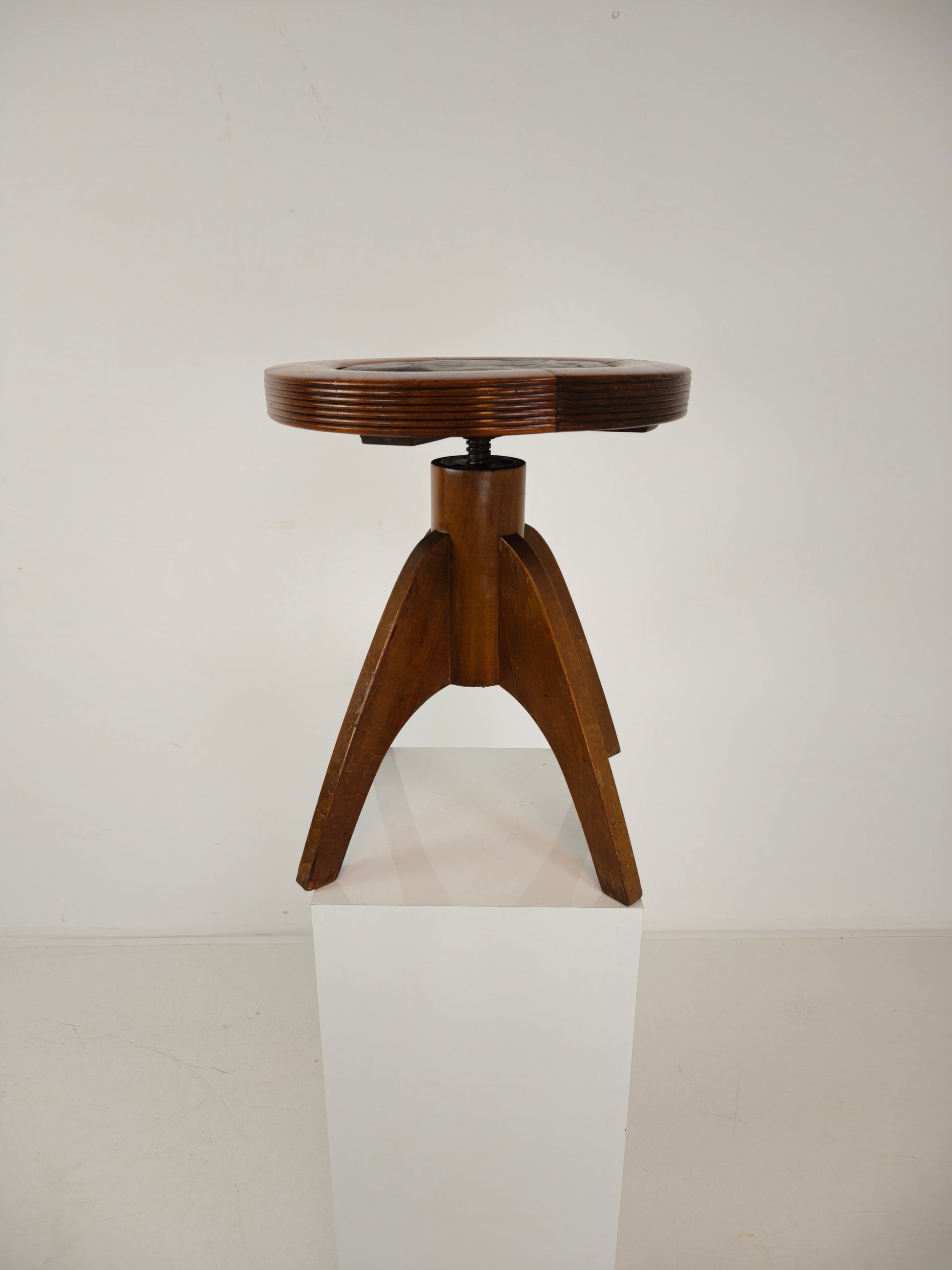 Art Deco Adjustable Piano Stool with Leather Seat – c.1920s Art Deco Adjustable Piano Stool with Leather Seat – c.1920s