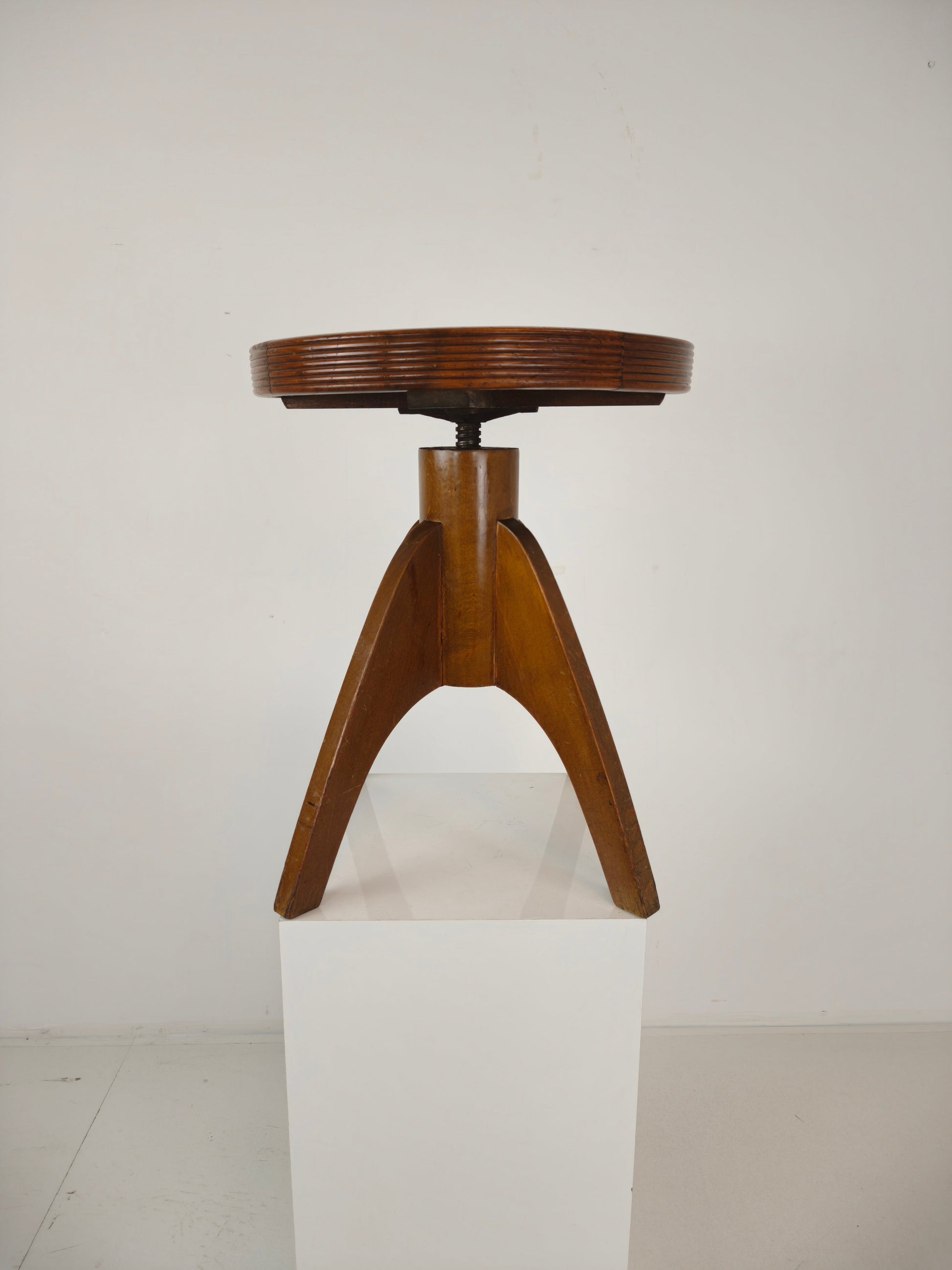 Art Deco Adjustable Piano Stool with Leather Seat – c.1920s Art Deco Adjustable Piano Stool with Leather Seat – c.1920s