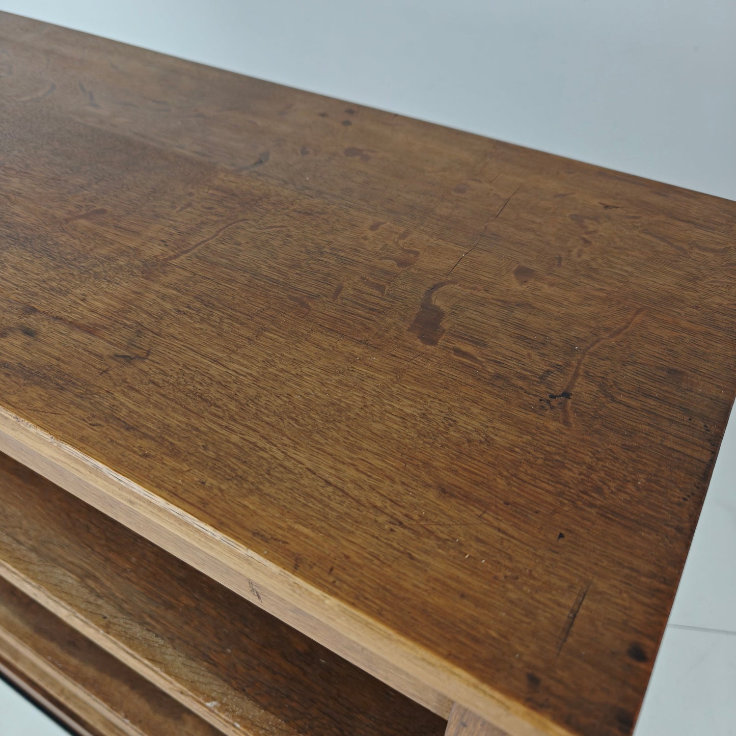 Art Deco Amsterdam School Oak Open Bookcase – 1920s Art Deco Amsterdam School Oak Open Bookcase – 1920s