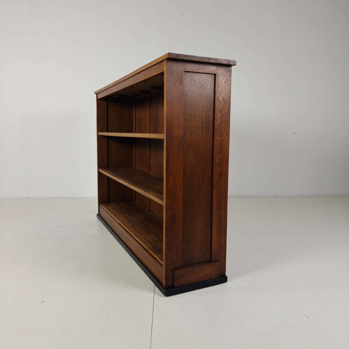 Art Deco Amsterdam School Oak Open Bookcase – 1920s Art Deco Amsterdam School Oak Open Bookcase – 1920s