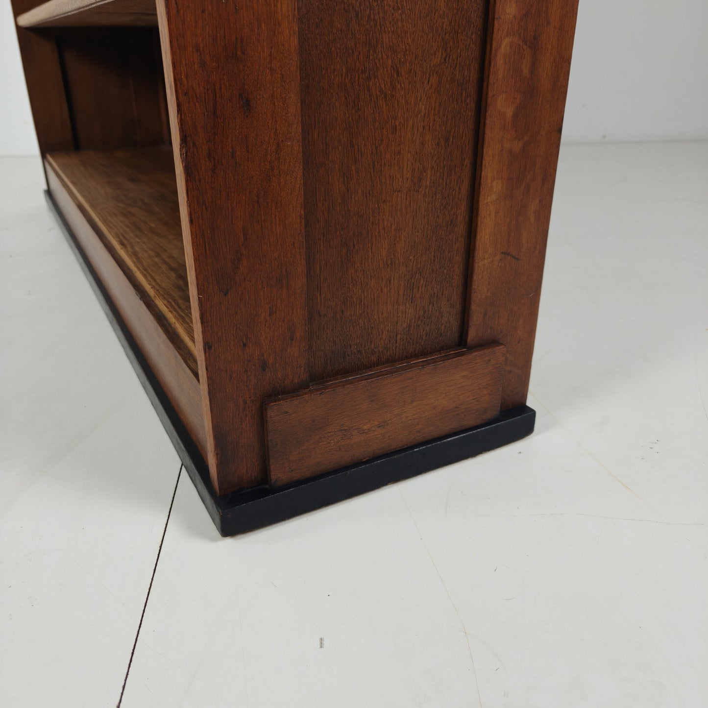 Art Deco Amsterdam School Oak Open Bookcase – 1920s Art Deco Amsterdam School Oak Open Bookcase – 1920s