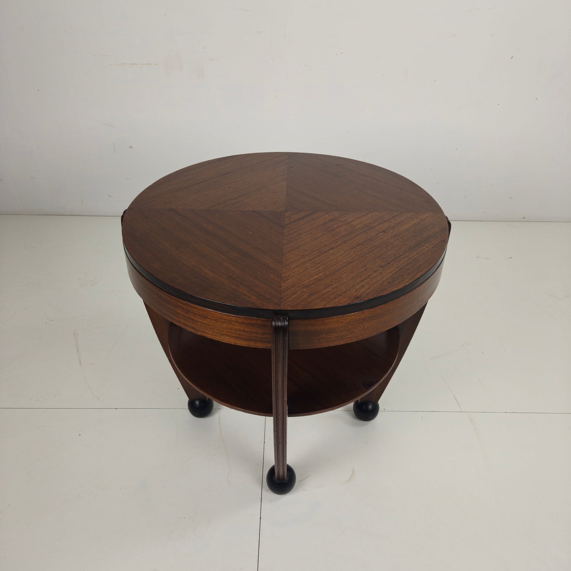 Art Deco Coffee Oak Table – Amsterdam School, The Netherlands, 1930s Art Deco Coffee Oak Table – Amsterdam School, The Netherlands, 1930s