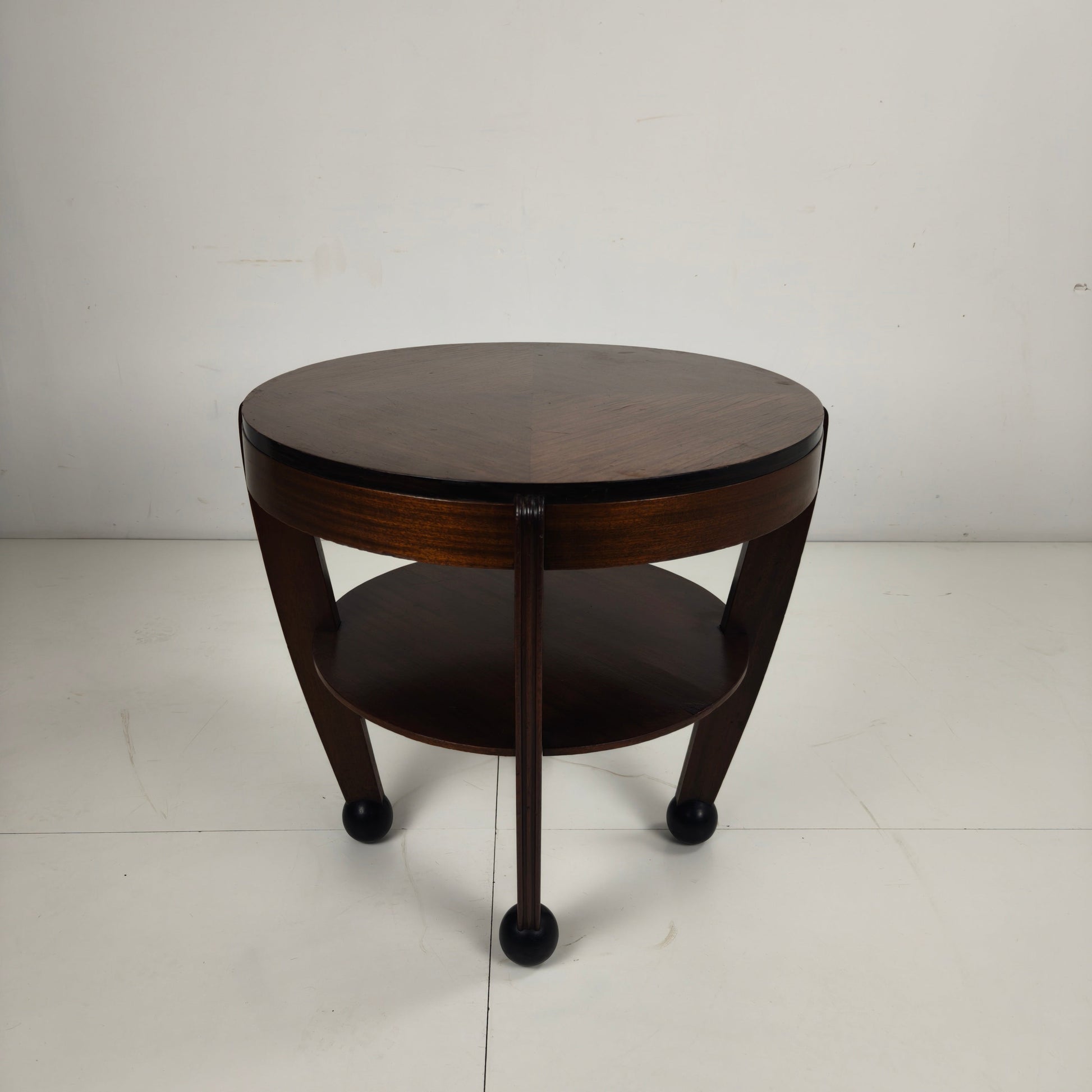 Art Deco Coffee Oak Table – Amsterdam School, The Netherlands, 1930s Art Deco Coffee Oak Table – Amsterdam School, The Netherlands, 1930s