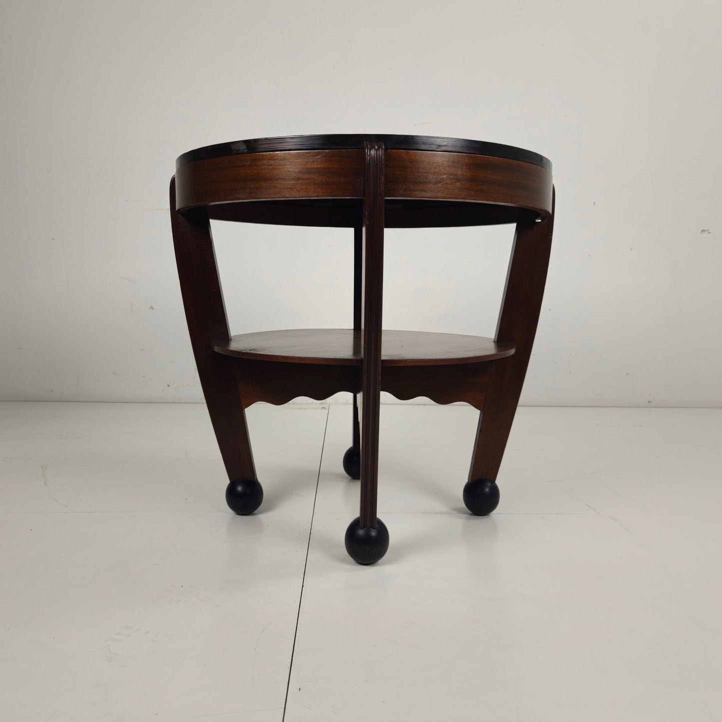 Art Deco Coffee Oak Table – Amsterdam School, The Netherlands, 1930s Art Deco Coffee Oak Table – Amsterdam School, The Netherlands, 1930s