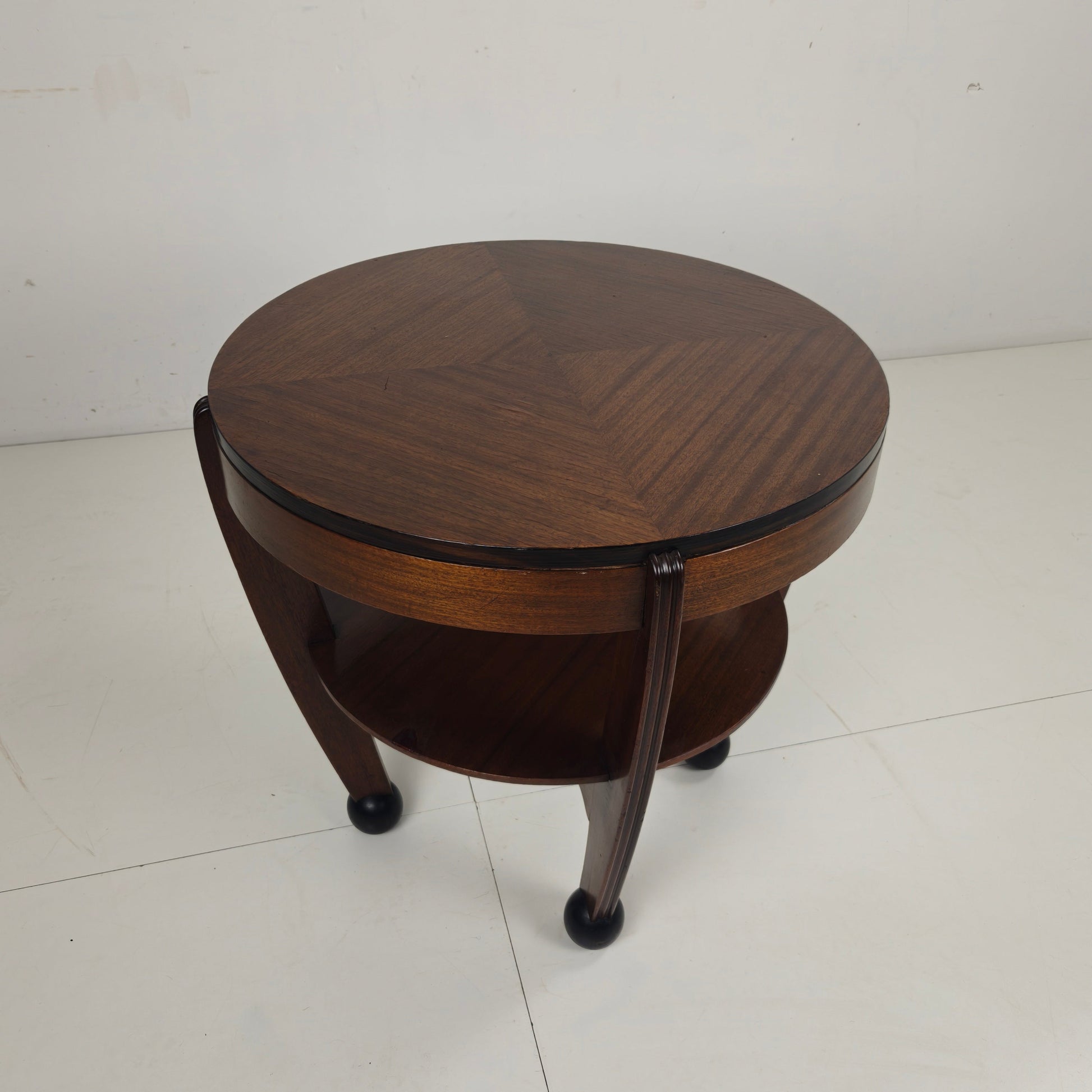 Art Deco Coffee Oak Table – Amsterdam School, The Netherlands, 1930s Art Deco Coffee Oak Table – Amsterdam School, The Netherlands, 1930s