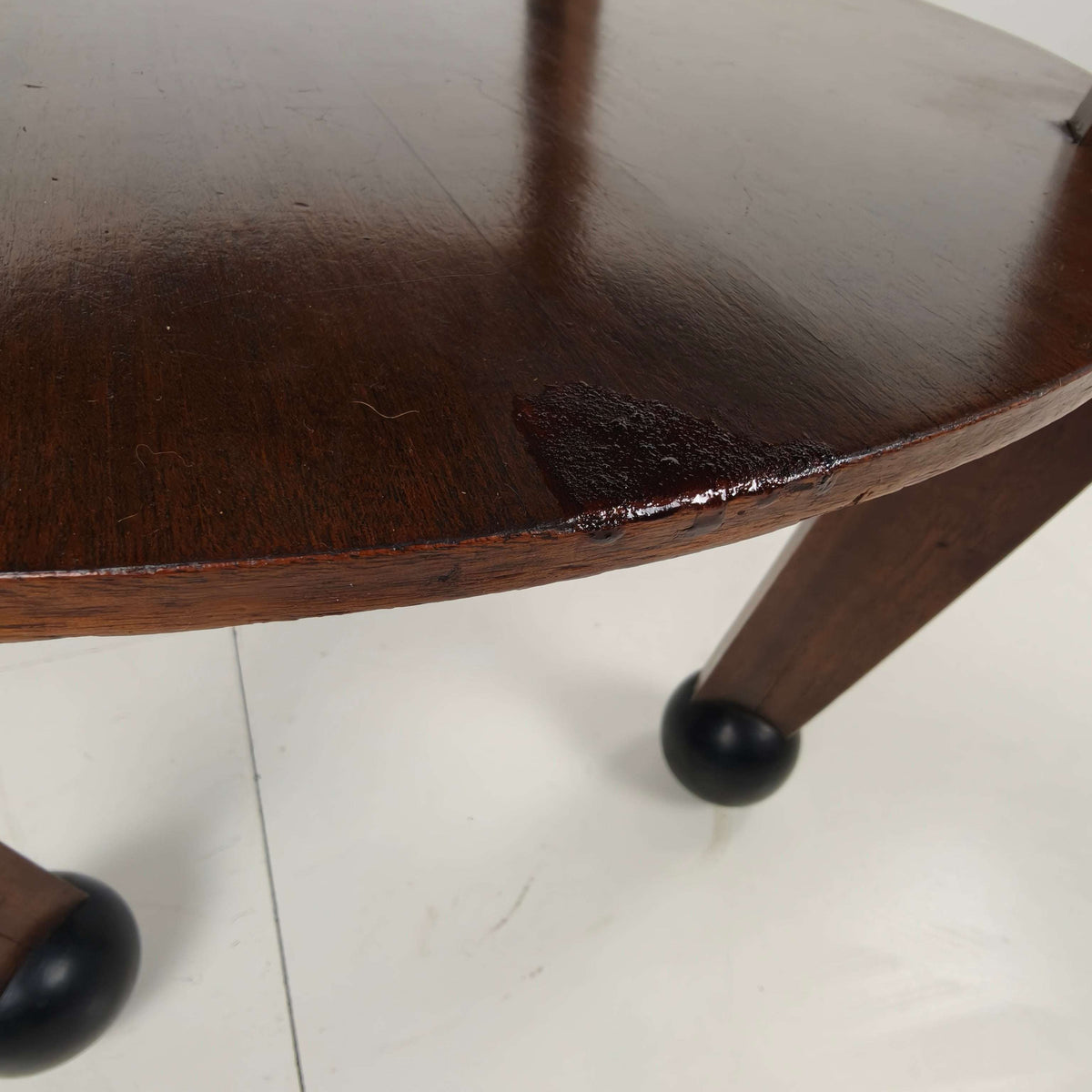 Art Deco Coffee Oak Table – Amsterdam School, The Netherlands, 1930s Art Deco Coffee Oak Table – Amsterdam School, The Netherlands, 1930s