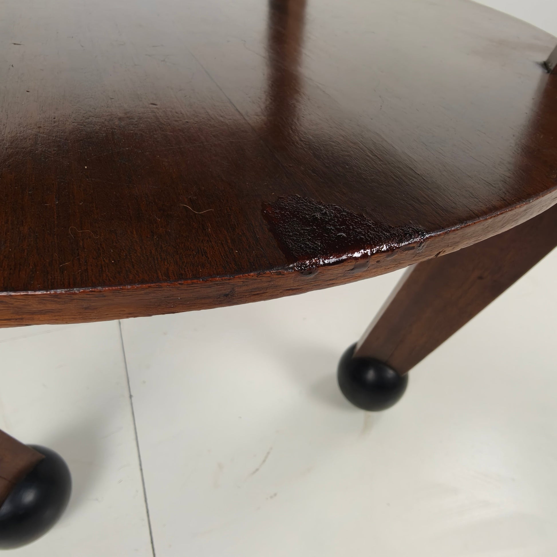 Art Deco Coffee Oak Table – Amsterdam School, The Netherlands, 1930s Art Deco Coffee Oak Table – Amsterdam School, The Netherlands, 1930s
