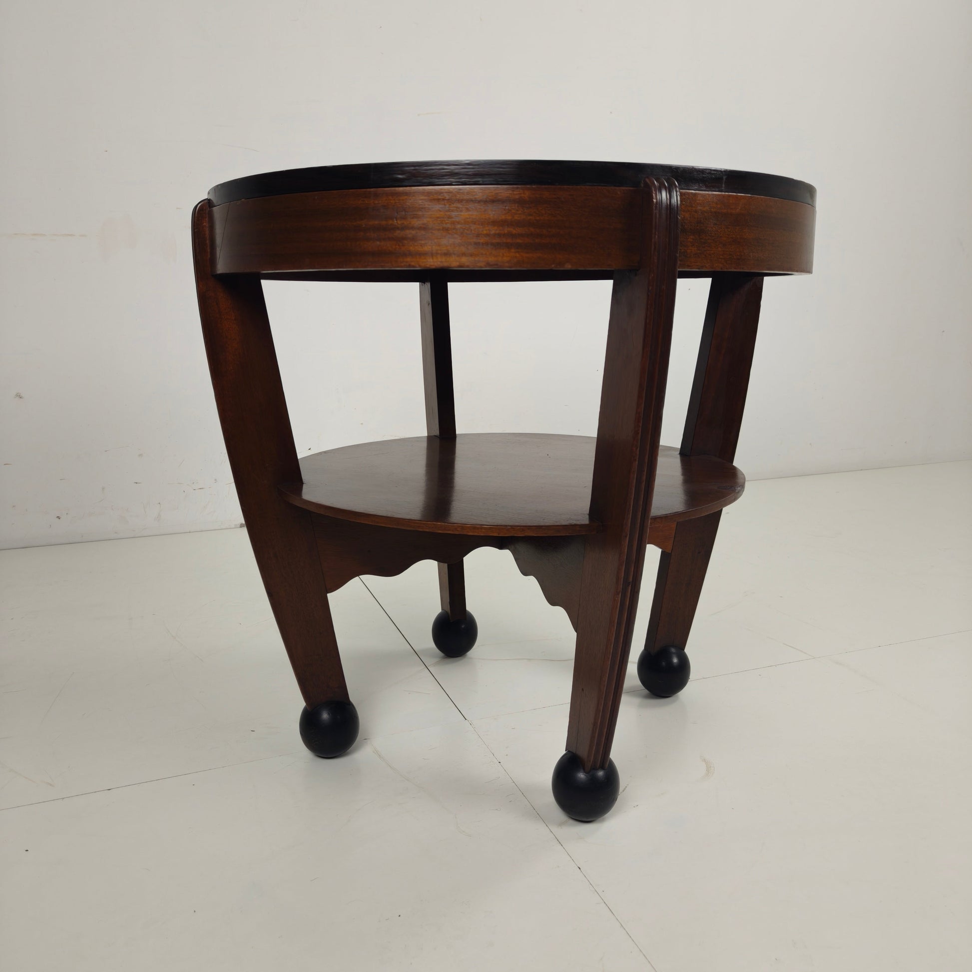 Art Deco Coffee Oak Table – Amsterdam School, The Netherlands, 1930s Art Deco Coffee Oak Table – Amsterdam School, The Netherlands, 1930s
