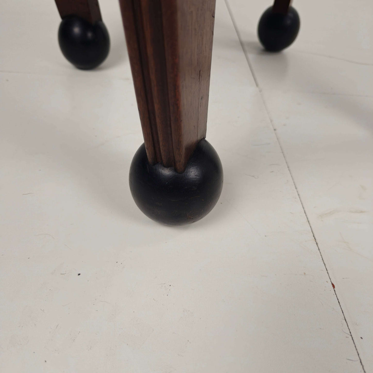 Art Deco Coffee Oak Table – Amsterdam School, The Netherlands, 1930s Art Deco Coffee Oak Table – Amsterdam School, The Netherlands, 1930s