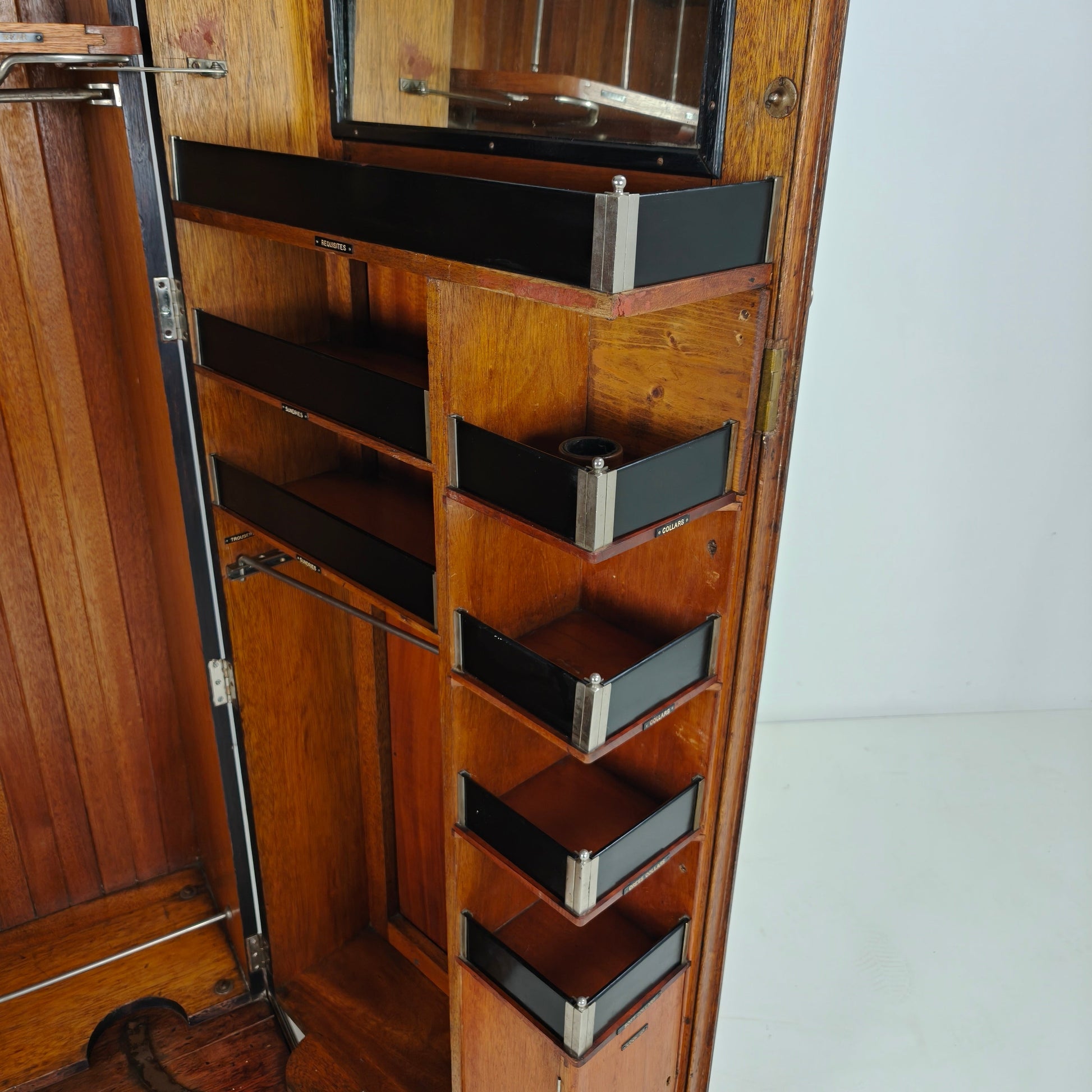 Art Deco Compactom Gentleman’s Wardrobe – 1920 Art Deco Compactom Gentleman’s Wardrobe – 1920