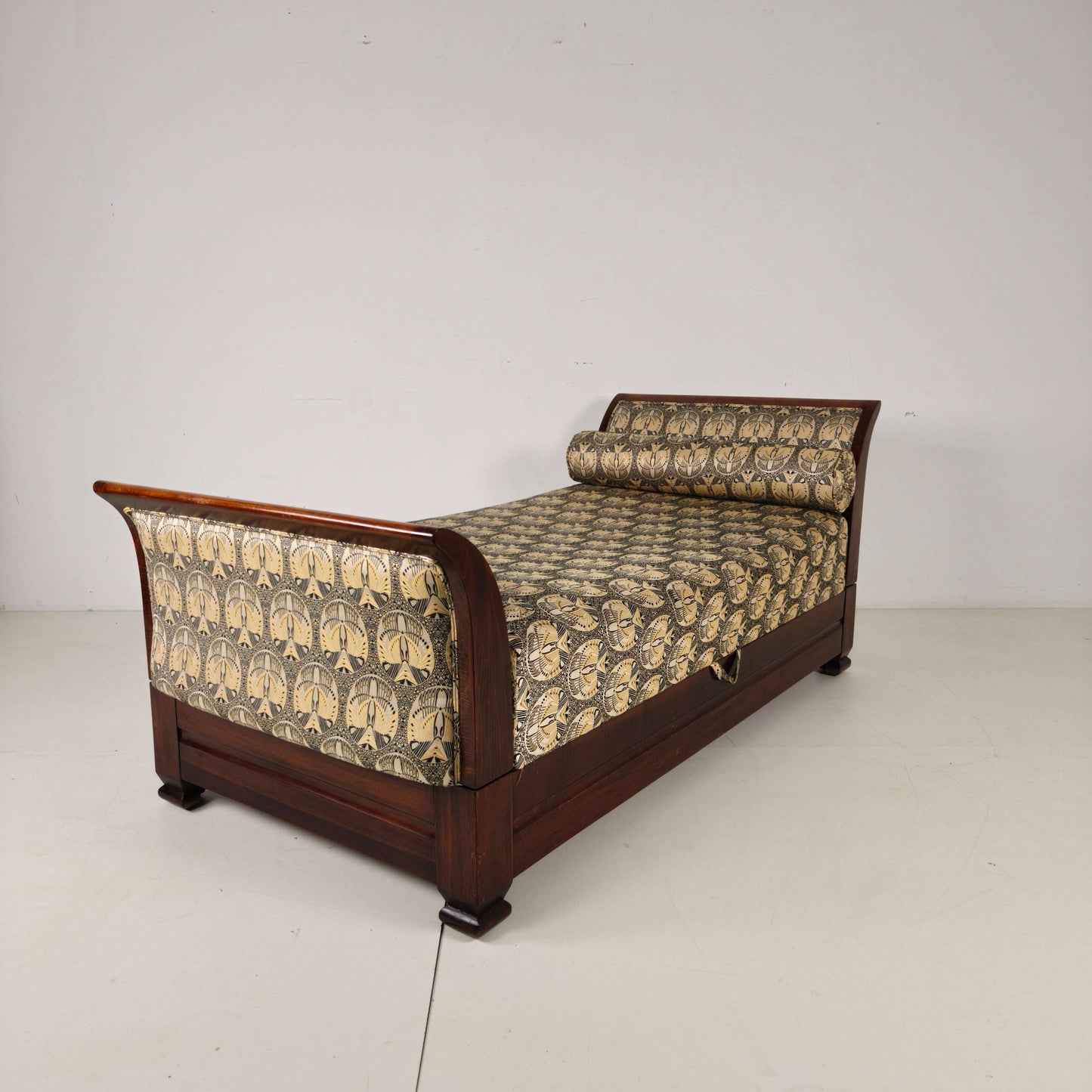 Art Deco Daybed with Hidden Storage & Adjustable Positions Art Deco Daybed with Hidden Storage & Adjustable Positions
