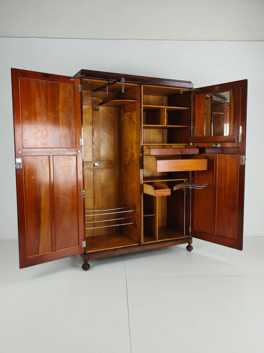 Art Deco English Gentleman’s Wardrobe – AW-Lyn, ca. 1920–1930 Art Deco English Gentleman’s Wardrobe – AW-Lyn, ca. 1920–1930