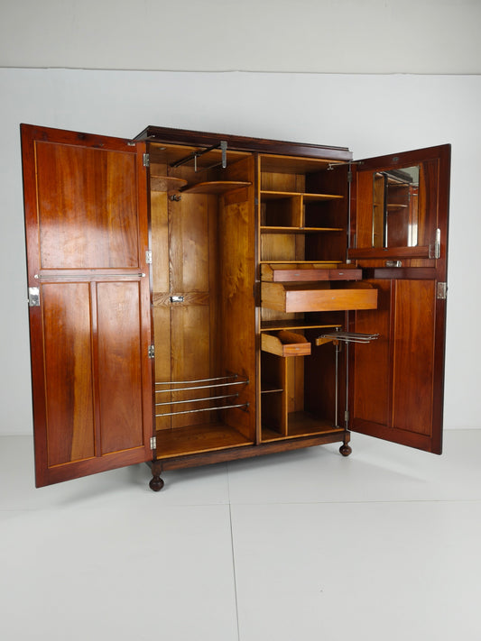 Art Deco English Gentleman’s Wardrobe – AW-Lyn, ca. 1920–1930 Art Deco English Gentleman’s Wardrobe – AW-Lyn, ca. 1920–1930
