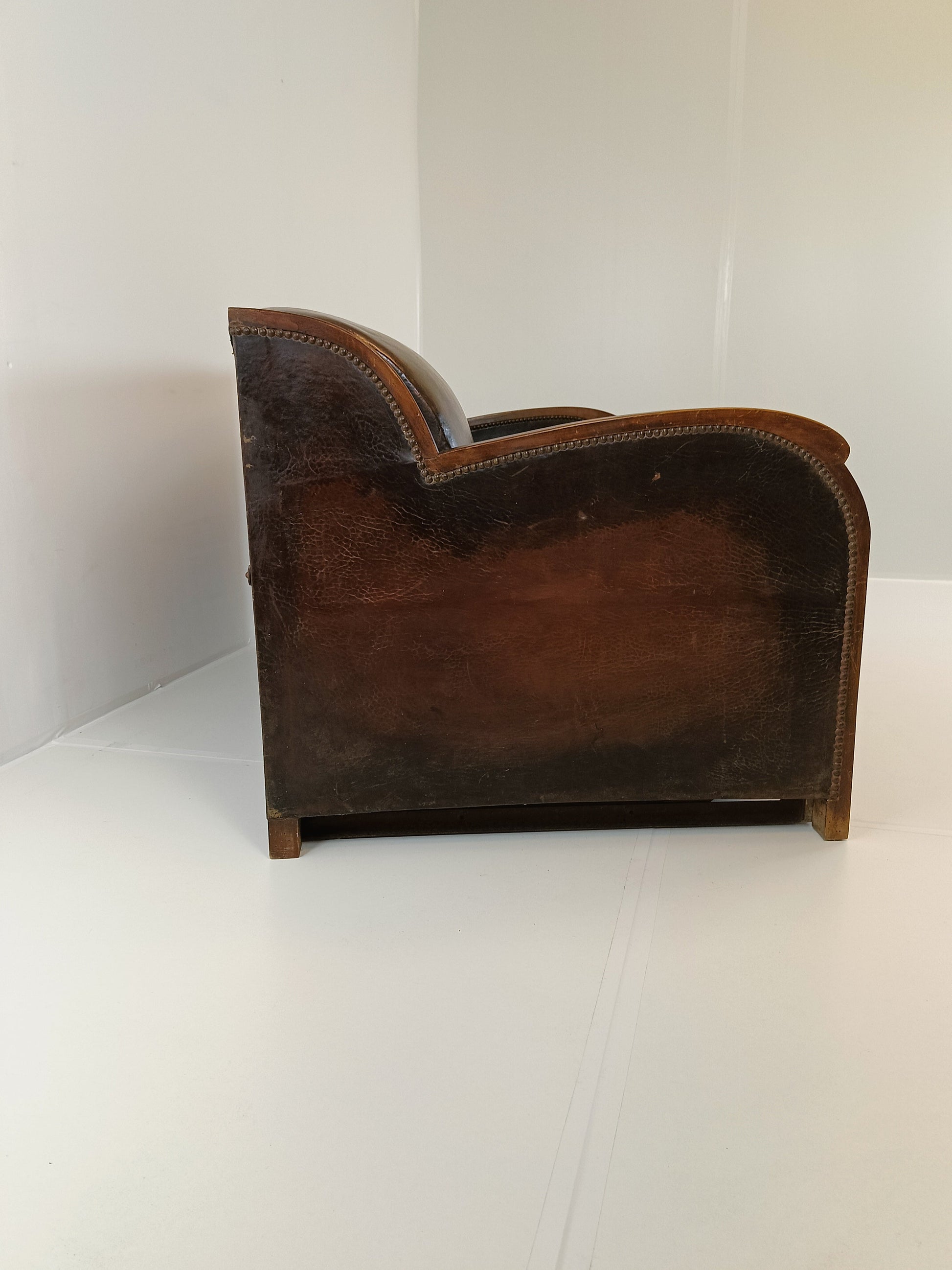 Art Deco Leather Sofa 1920 Art Deco Leather Sofa 1920