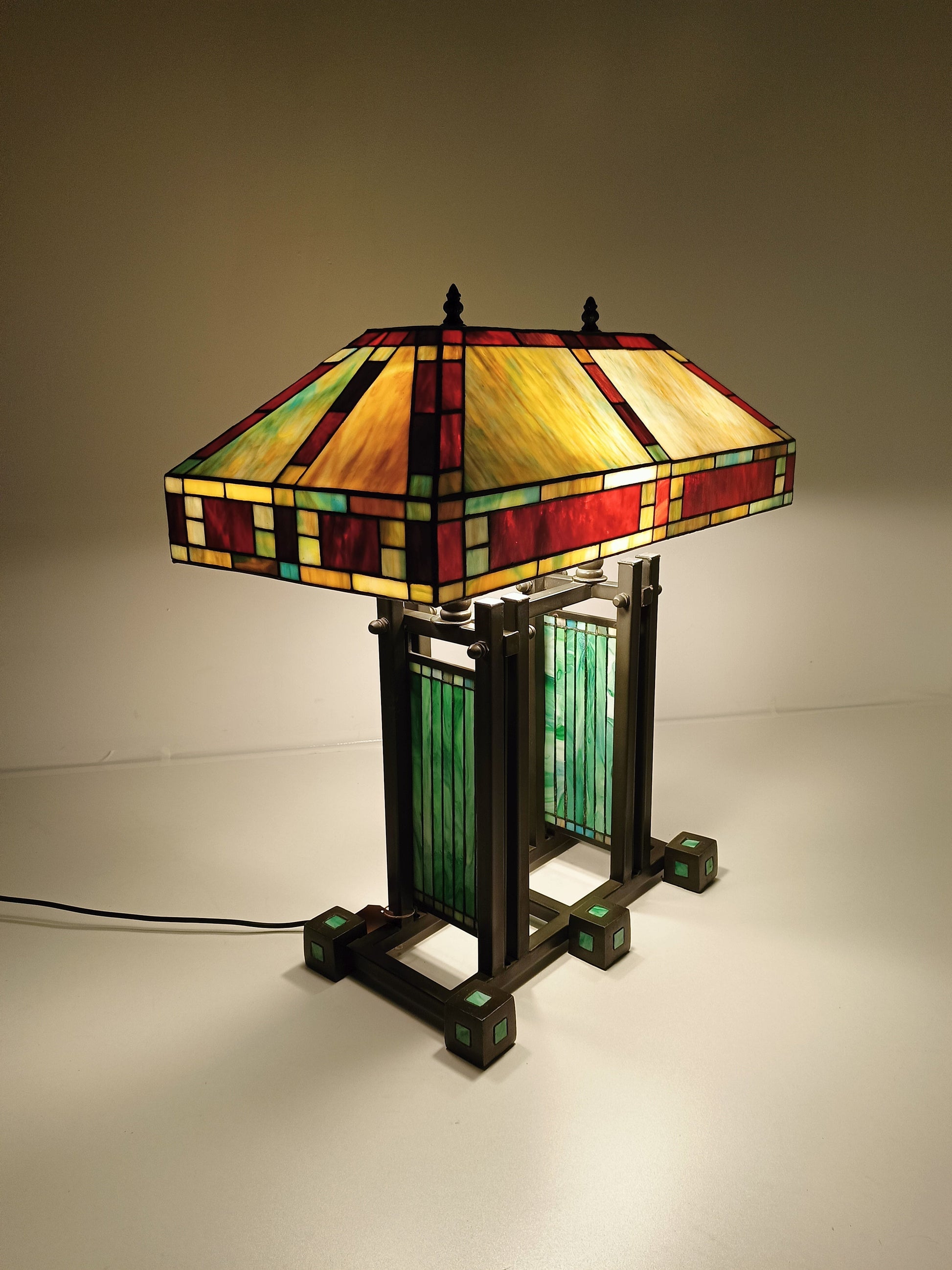 Art Deco Tiffany Glass Bronze Table Lamp Art Deco Tiffany Glass Bronze Table Lamp