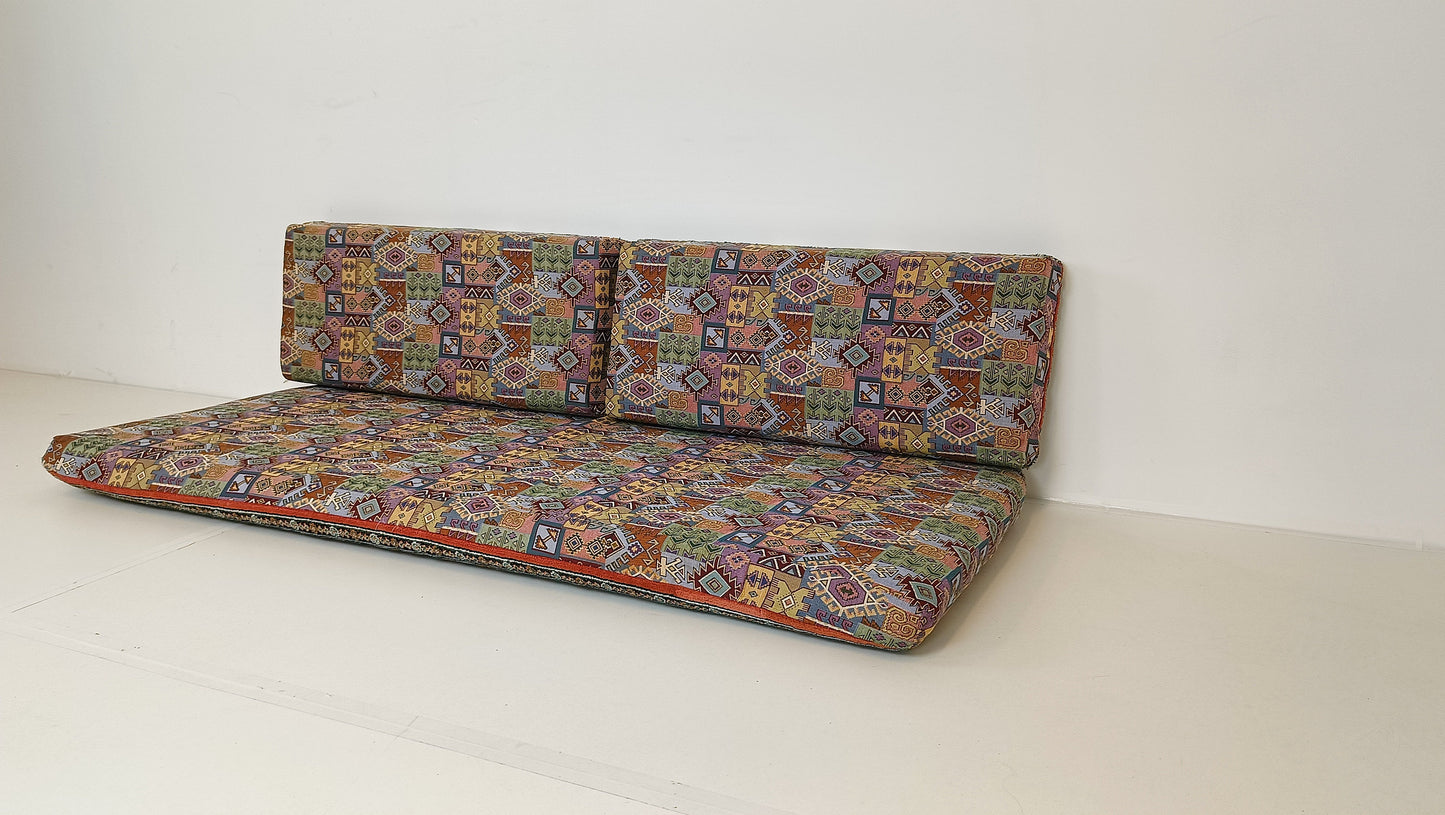 Authentic Oriental Seating Authentic Oriental Seating