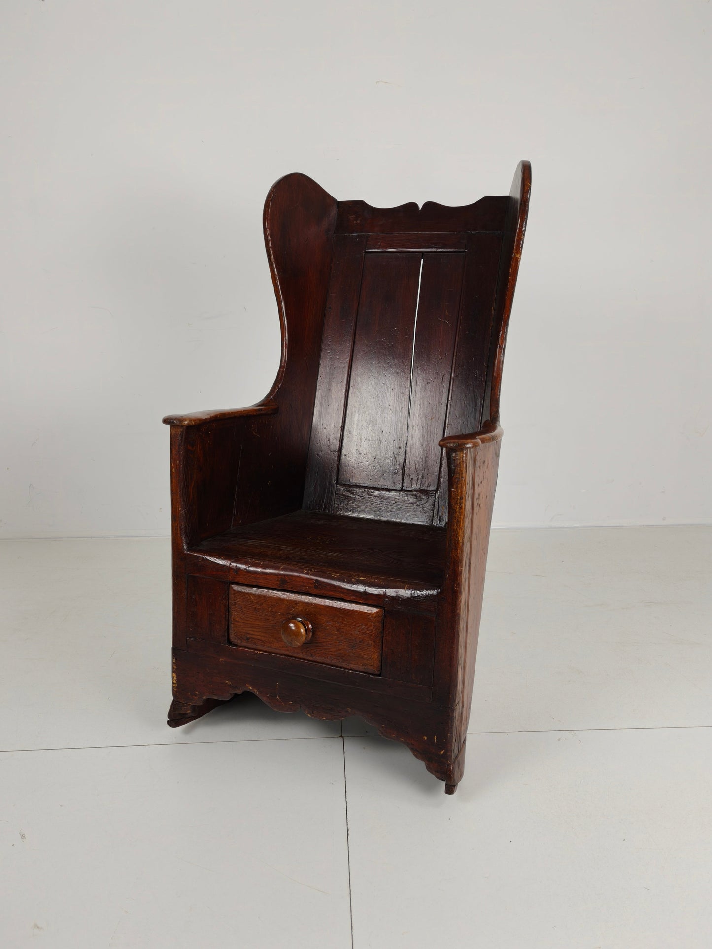 Beautiful 18th Century Welsh Lambing Rocking Chair Beautiful 18th Century Welsh Lambing Rocking Chair