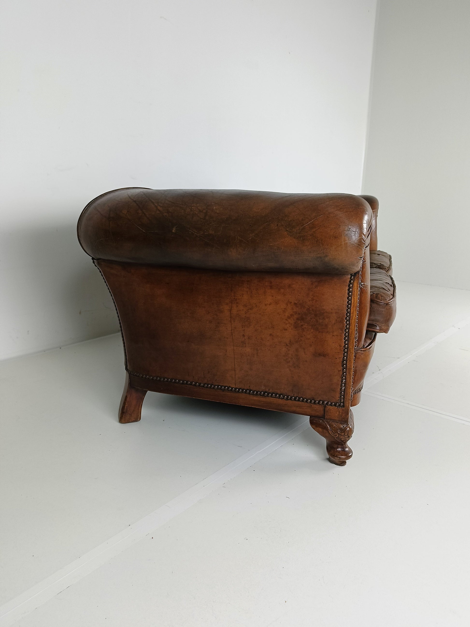 Beautiful Antique Patina Sheep Leather Sofa Beautiful Antique Patina Sheep Leather Sofa